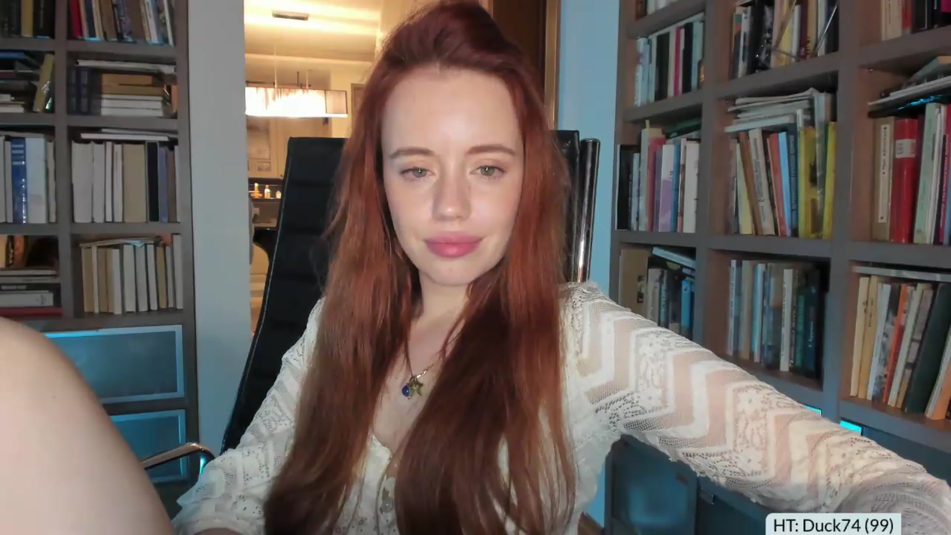 Gallery image thumbnail from Alena29's myfreecams stream on, 07/05/2026, 18:51 image 14 of 20