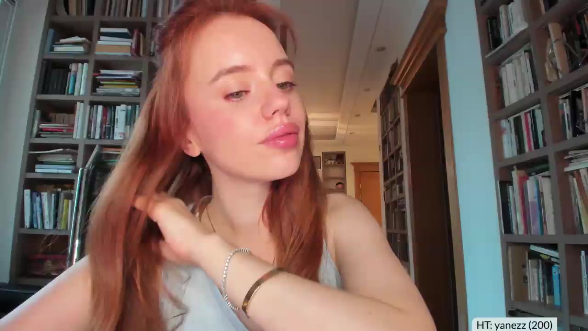 Gallery image thumbnail from Alena29's myfreecams stream on, 07/07/2026, 17:46 image 8 of 20