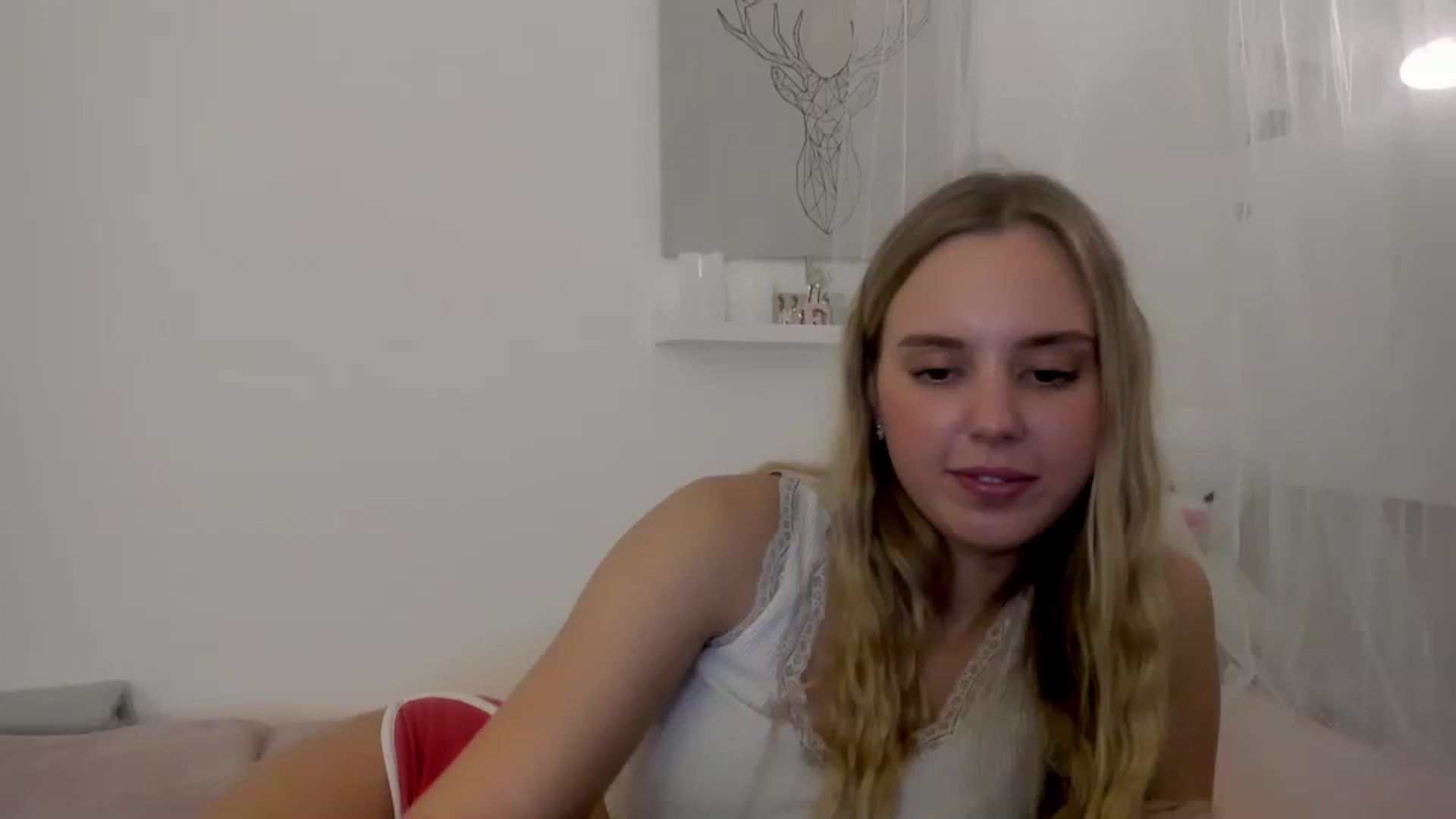 Gallery image thumbnail from Alena_Croft18's myfreecams stream on, 11/17/2022, 11:24 image 19 of 20