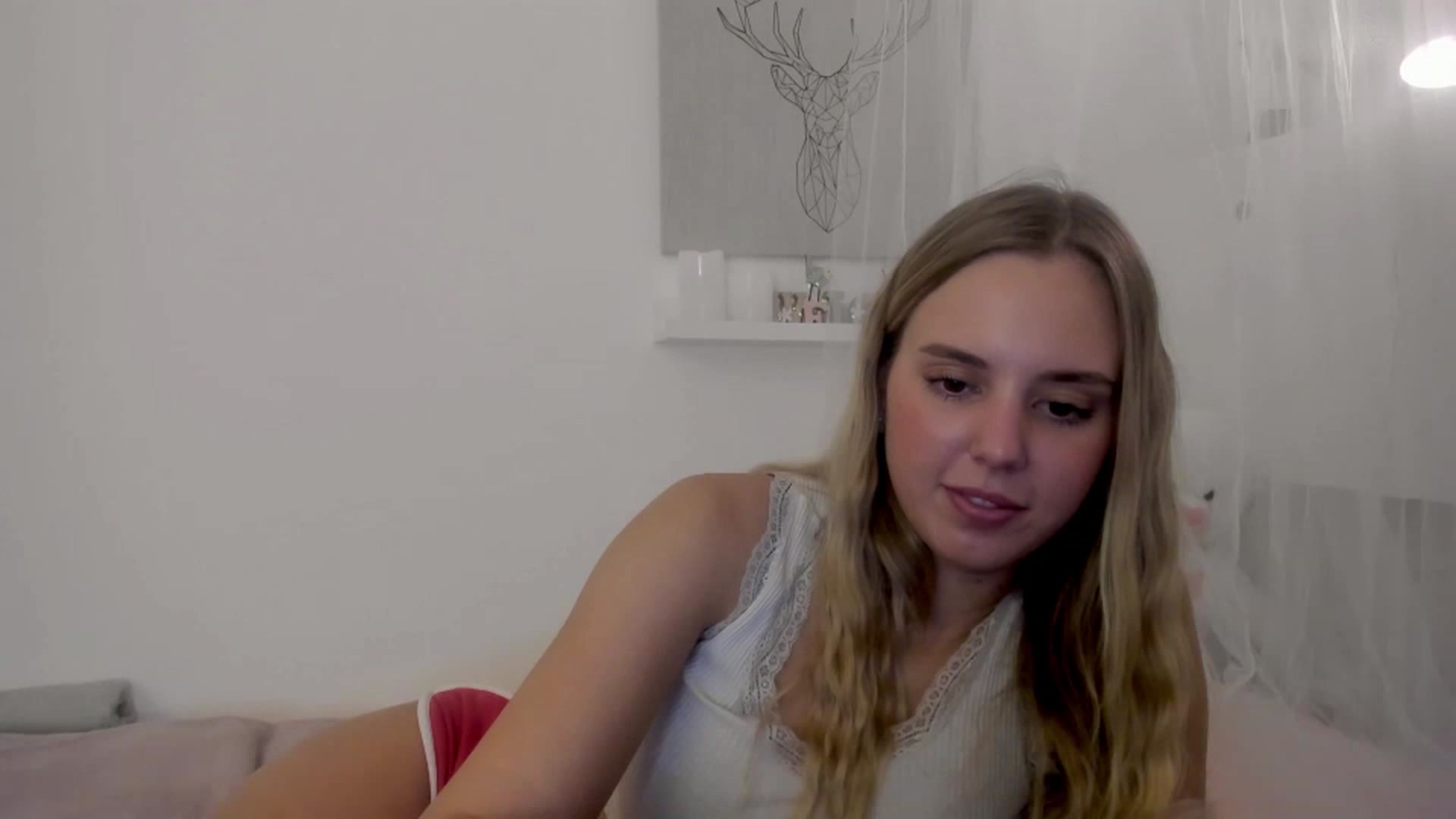 Gallery image thumbnail from Alena_Croft18's myfreecams stream on, 11/17/2022, 11:24 image 20 of 20