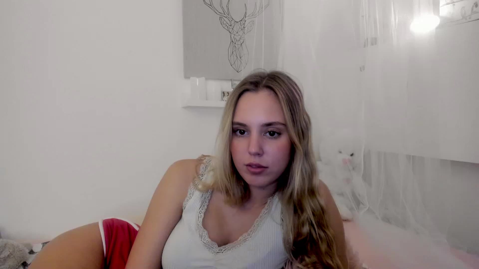 Gallery image thumbnail from Alena_Croft18's myfreecams stream on, 11/17/2022, 13:00 image 12 of 20