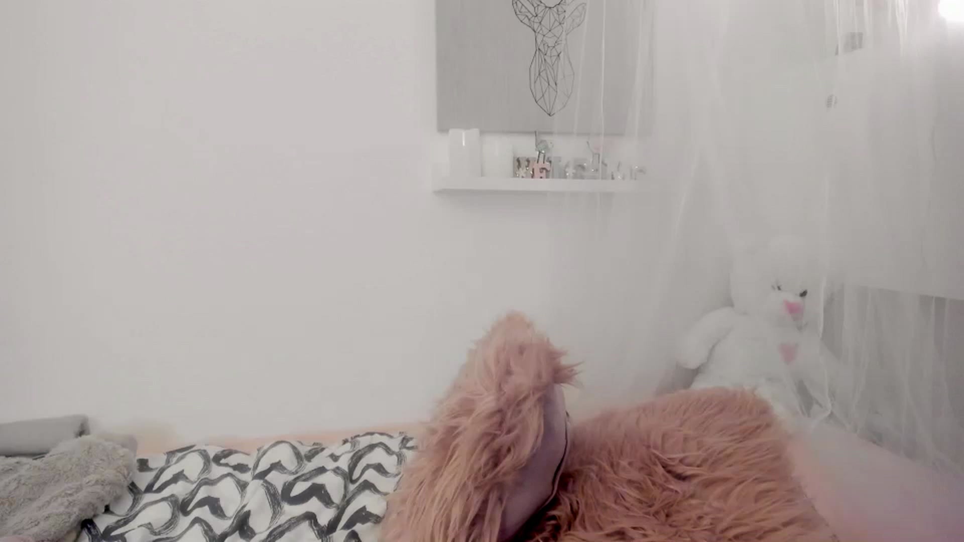 Gallery image thumbnail from Alena_Croft18's myfreecams stream on, 11/17/2022, 13:00 image 4 of 20
