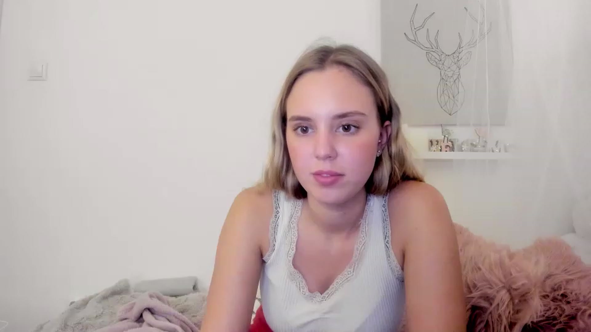 Gallery image thumbnail from Alena_Croft18's myfreecams stream on, 11/17/2022, 14:06 image 18 of 20