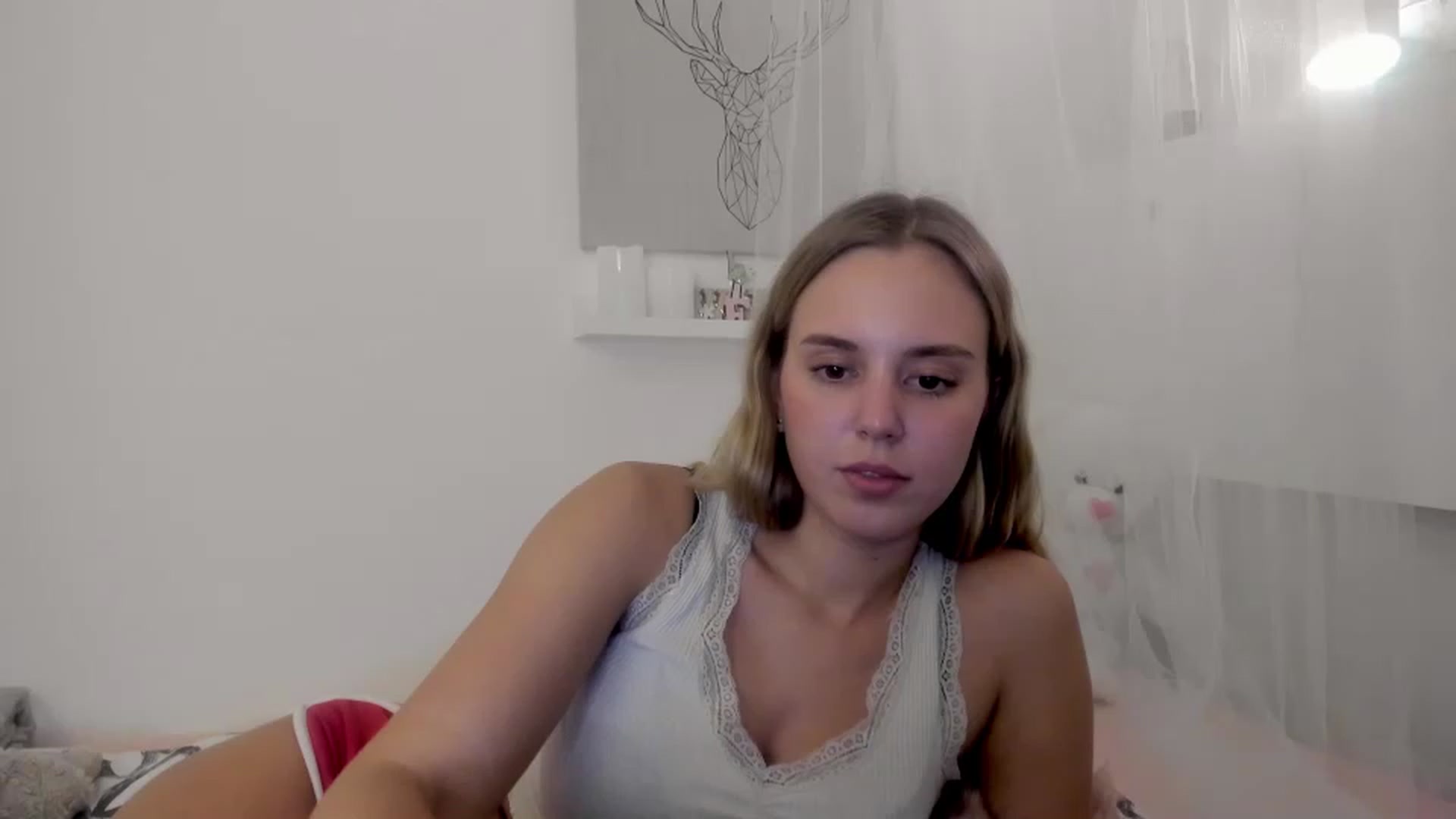 Gallery image thumbnail from Alena_Croft18's myfreecams stream on, 11/17/2022, 17:04 image 13 of 20