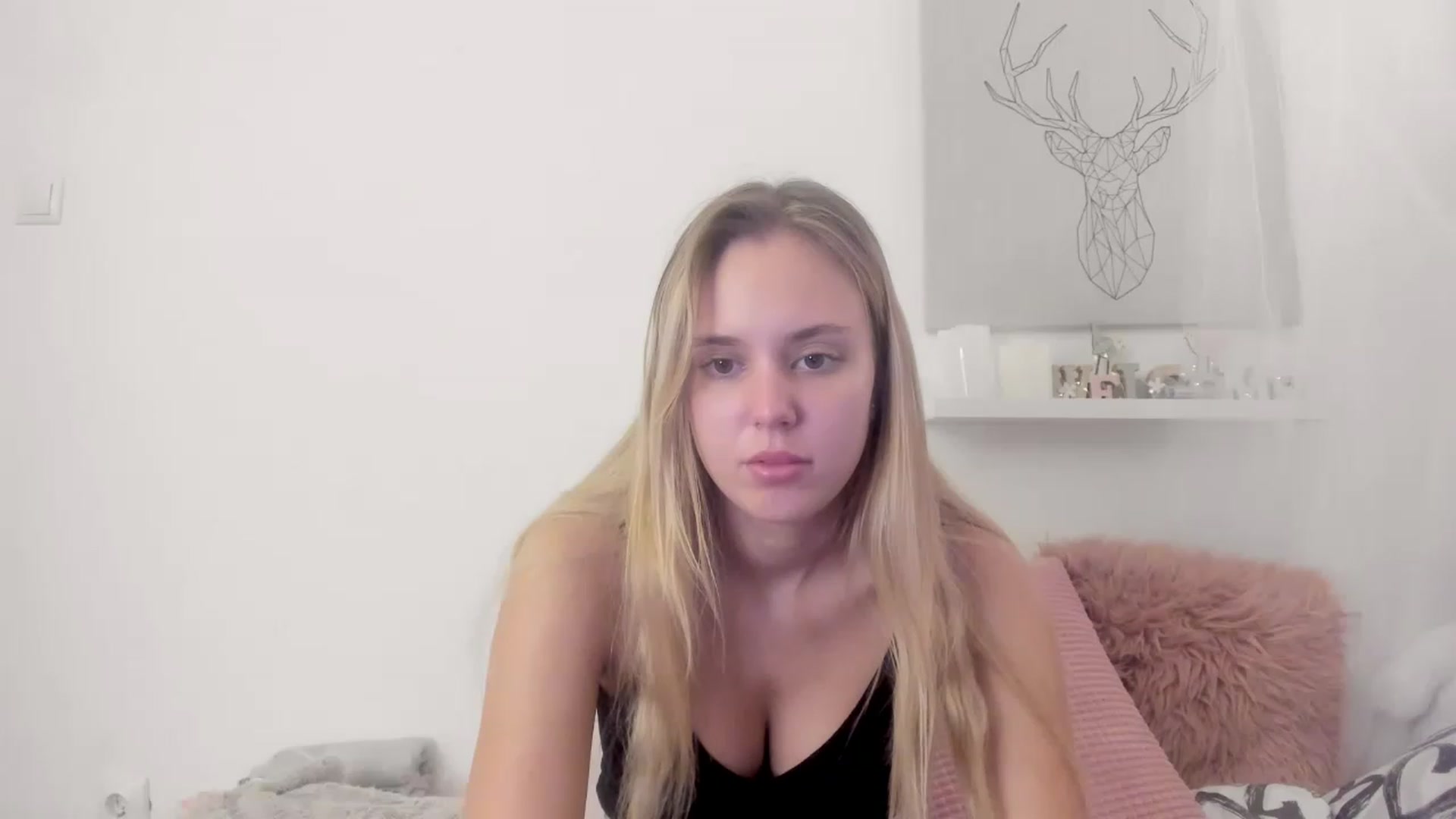 Gallery image thumbnail from Alena_Croft18's myfreecams stream on, 11/18/2022, 11:07 image 8 of 20