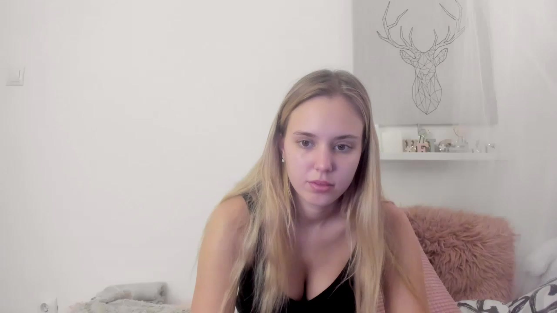 Gallery image thumbnail from Alena_Croft18's myfreecams stream on, 11/18/2022, 11:07 image 10 of 20