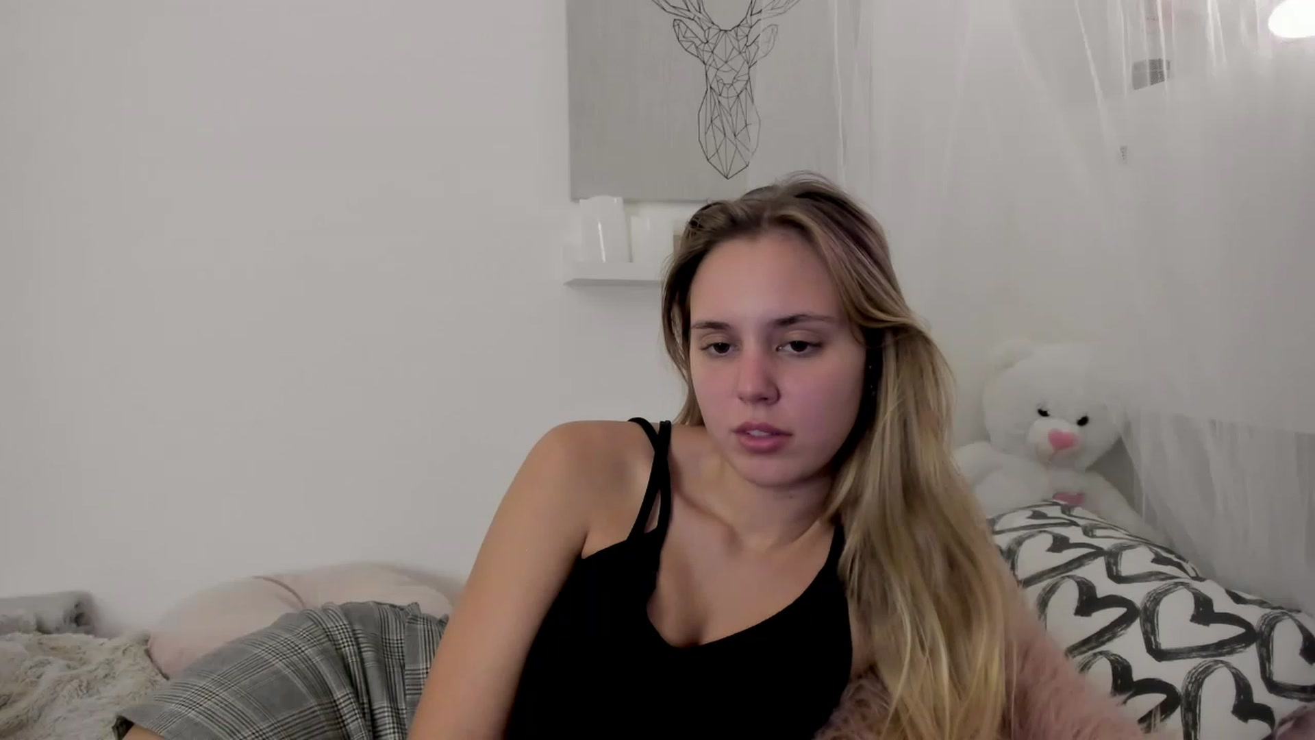 Gallery image thumbnail from Alena_Croft18's myfreecams stream on, 11/18/2022, 14:55 image 10 of 20