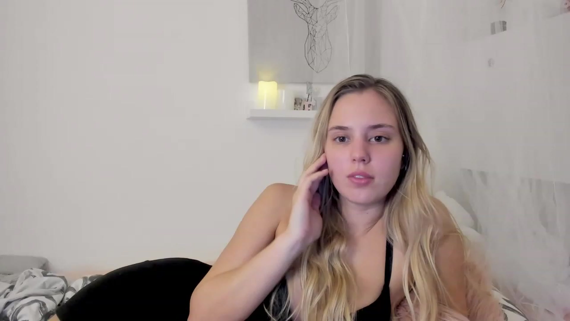 Gallery image thumbnail from Alena_Croft18's myfreecams stream on, 11/29/2022, 15:02 image 12 of 20