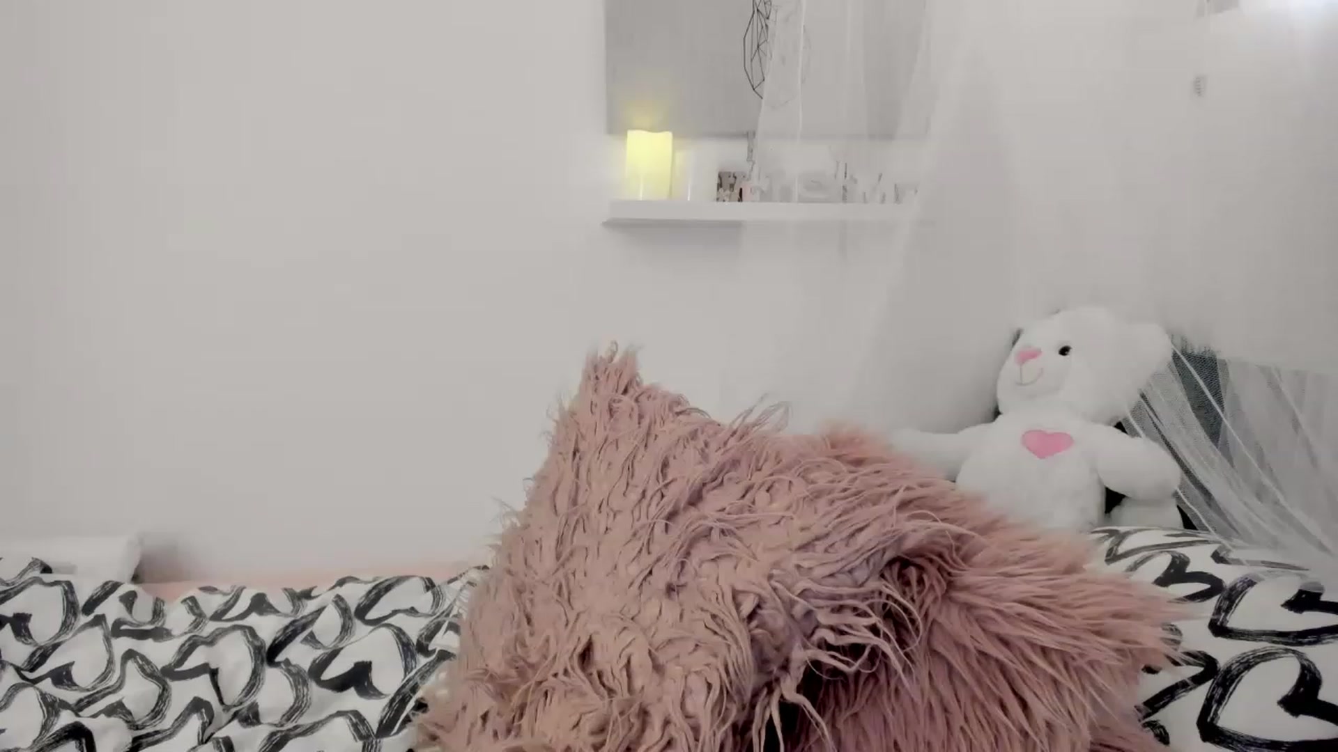 Gallery image thumbnail from Alena_Croft18's myfreecams stream on, 12/06/2022, 12:50 image 20 of 20