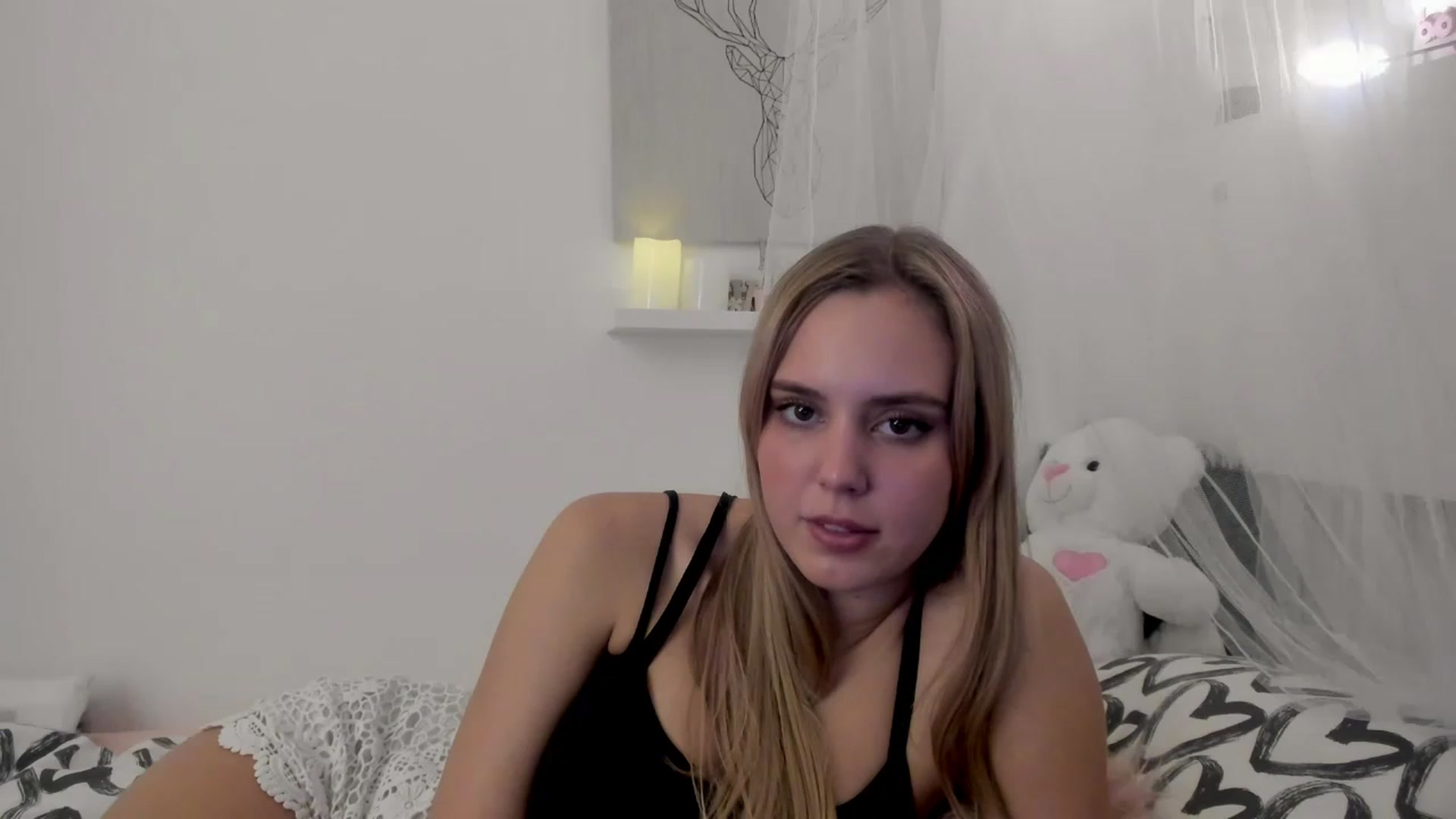 Gallery image thumbnail from Alena_Croft18's myfreecams stream on, 12/06/2022, 12:50 image 18 of 20