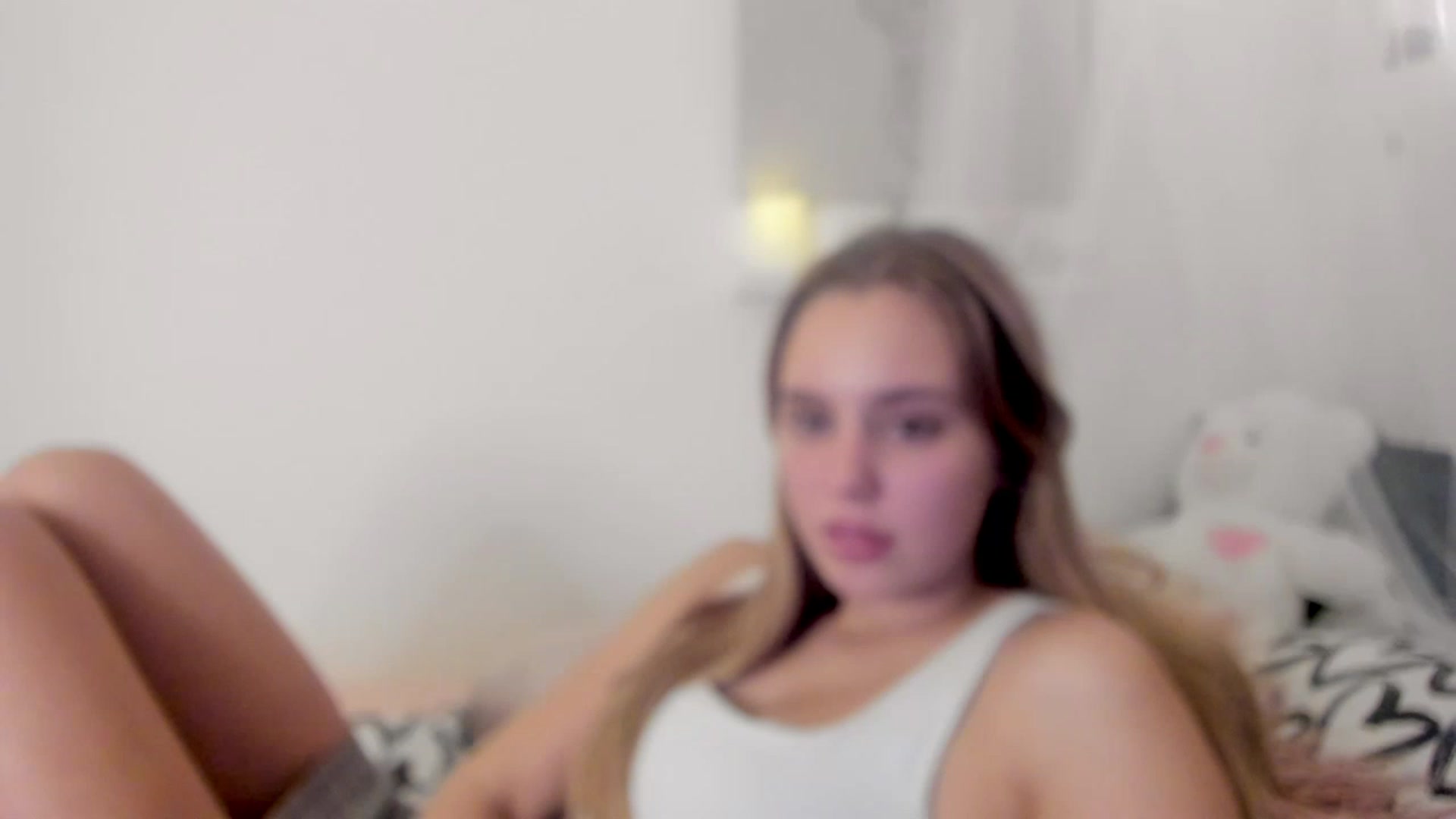 Gallery image thumbnail from Alena_Croft18's myfreecams stream on, 12/08/2022, 12:21 image 12 of 20