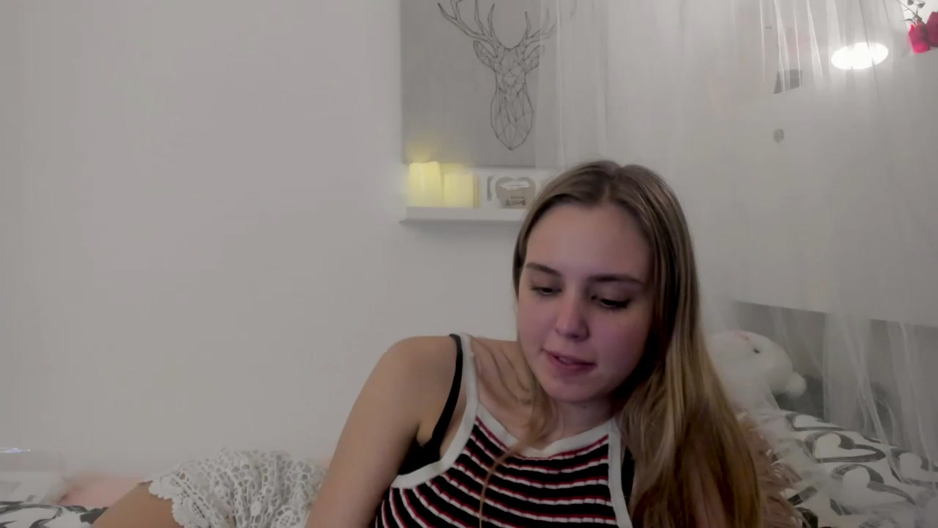 Gallery image thumbnail from Alena_Croft18's myfreecams stream on, 01/02/2023, 16:28 image 11 of 20