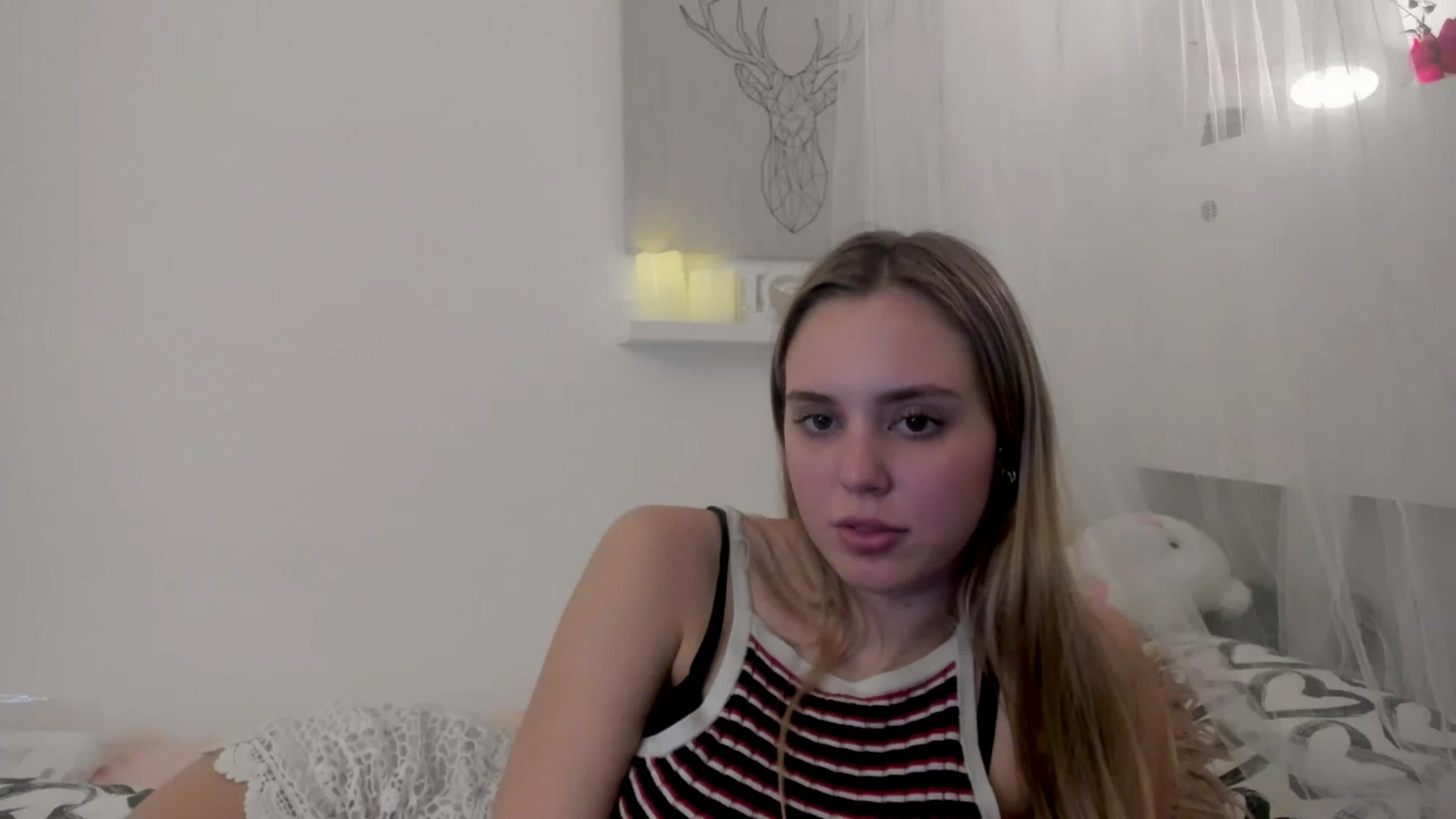 Gallery image thumbnail from Alena_Croft18's myfreecams stream on, 01/02/2023, 16:28 image 7 of 20