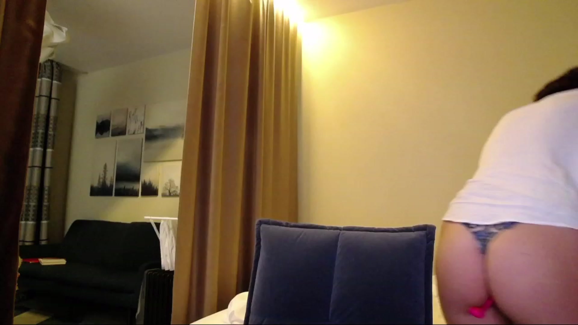 Gallery image thumbnail from Alena_Rose's myfreecams stream on, 11/23/2022, 24:50 image 11 of 20