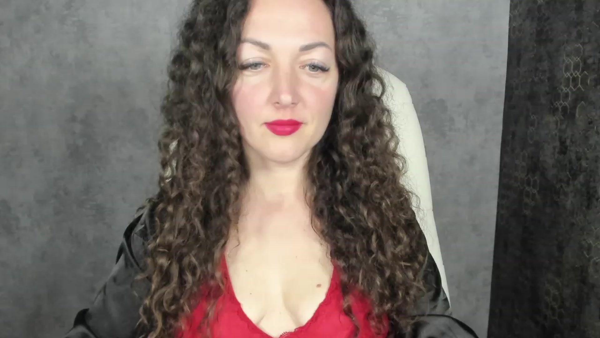 Gallery image thumbnail from Alenamoon's myfreecams stream on, 01/29/2024, 20:07 image 14 of 20