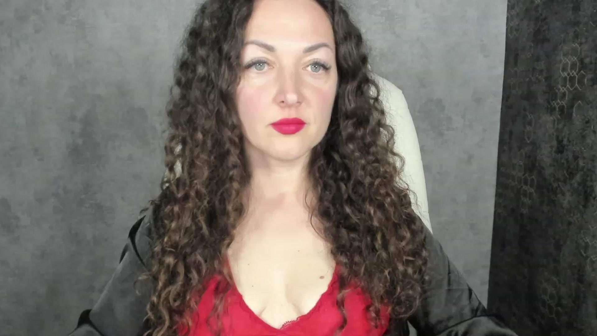 Gallery image thumbnail from Alenamoon's myfreecams stream on, 01/29/2024, 20:07 image 17 of 20