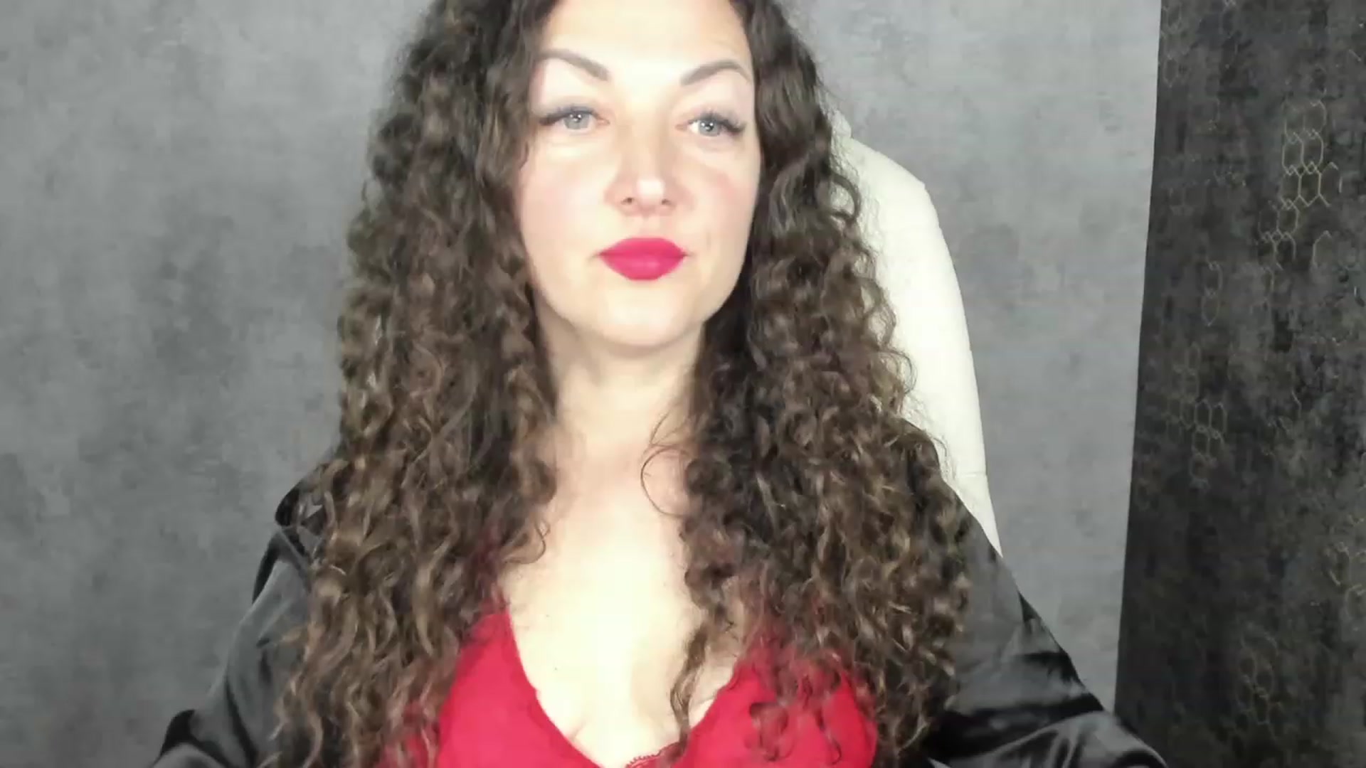 Gallery image thumbnail from Alenamoon's myfreecams stream on, 01/29/2024, 20:59 image 13 of 20