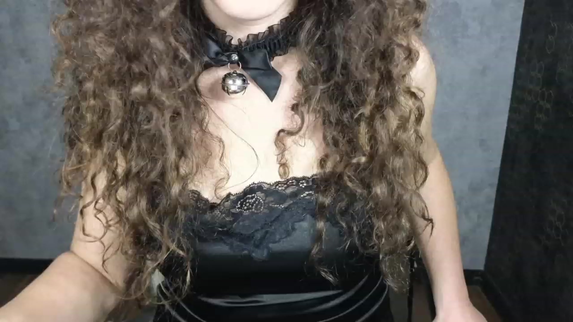 Gallery image thumbnail from Alenamoon's myfreecams stream on, 02/06/2024, 20:35 image 11 of 20