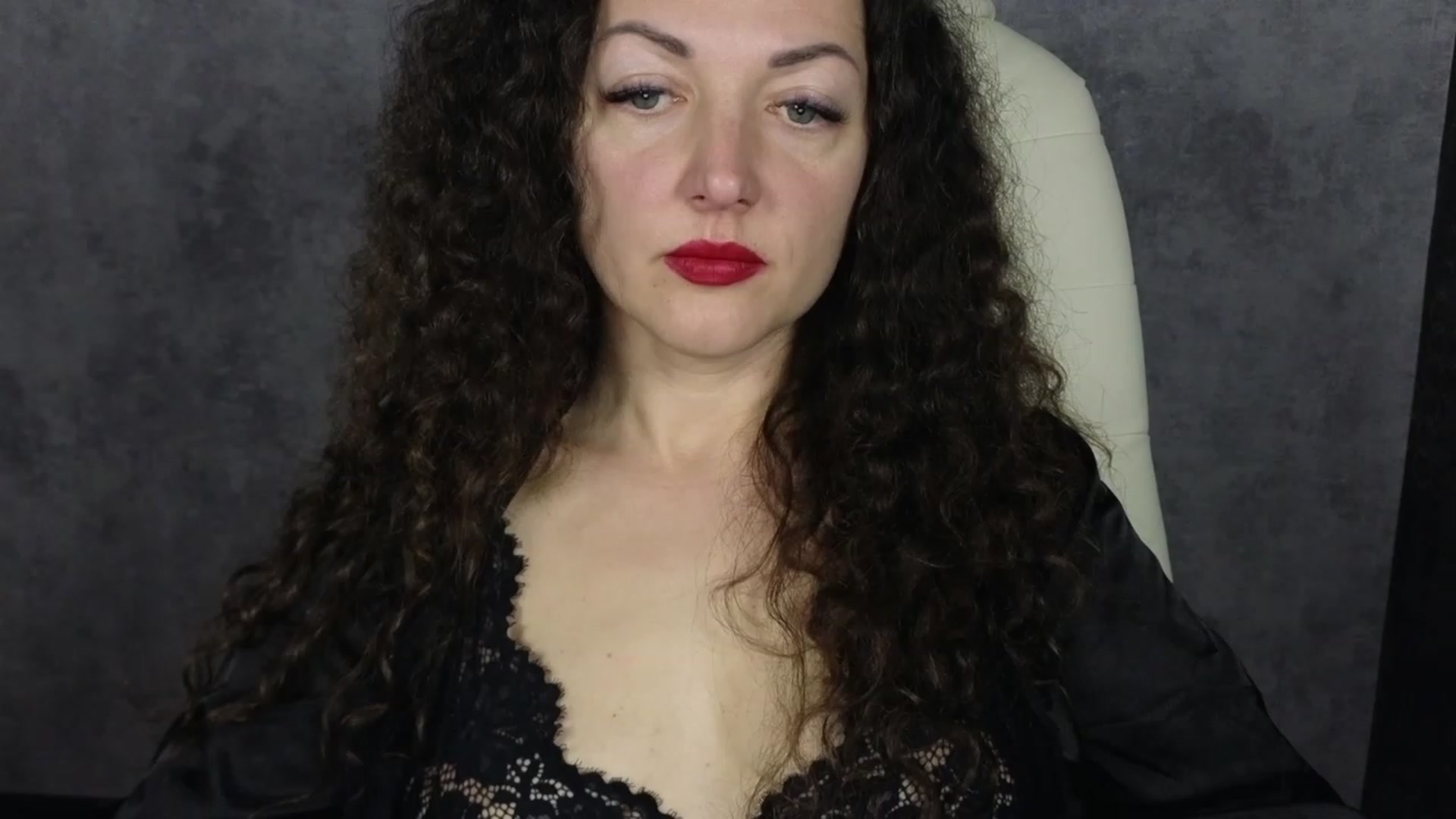 Gallery image thumbnail from Alenamoon's myfreecams stream on, 02/08/2024, 20:20 image 10 of 20