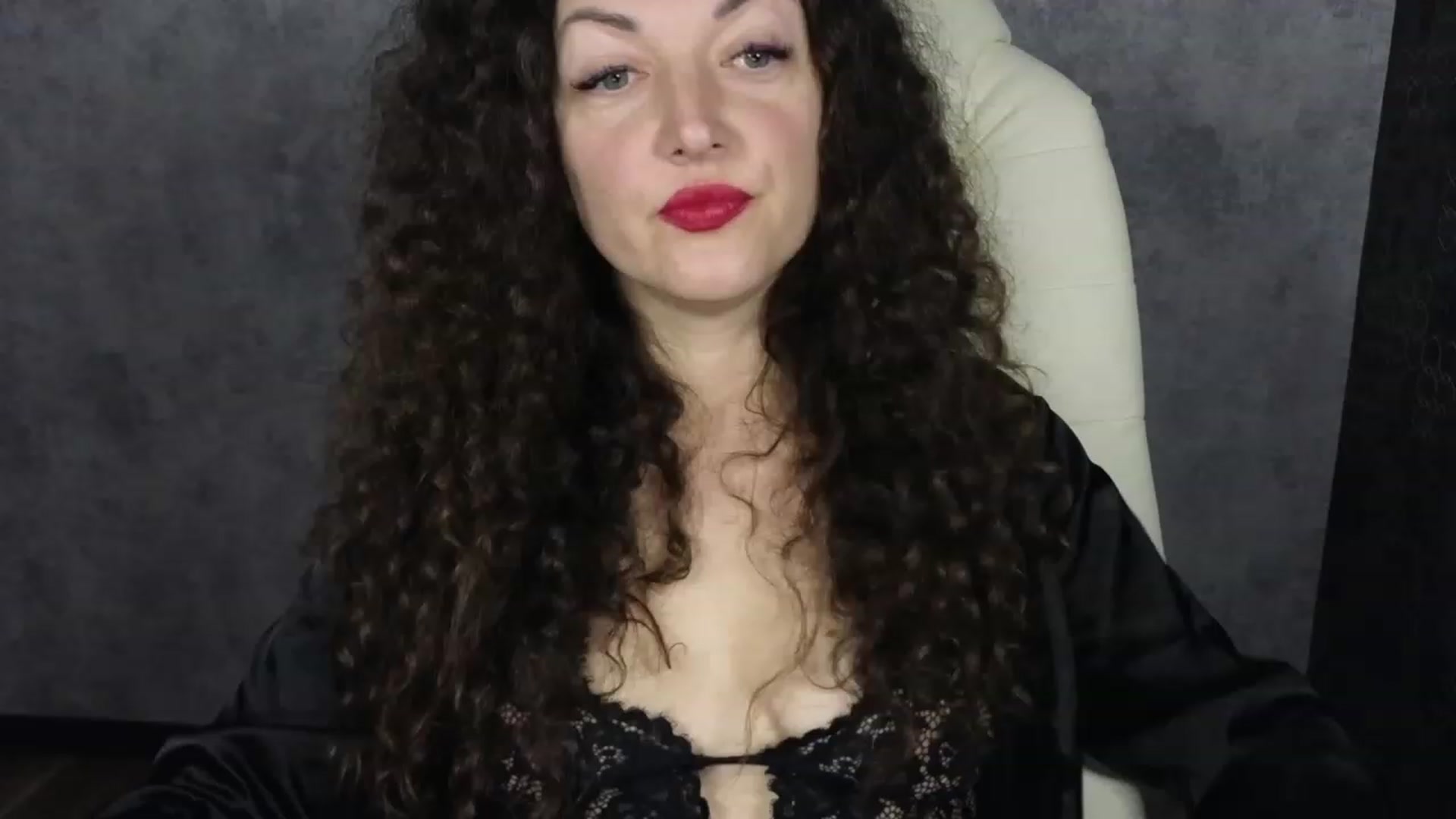 Gallery image thumbnail from Alenamoon's myfreecams stream on, 02/08/2024, 22:47 image 4 of 20