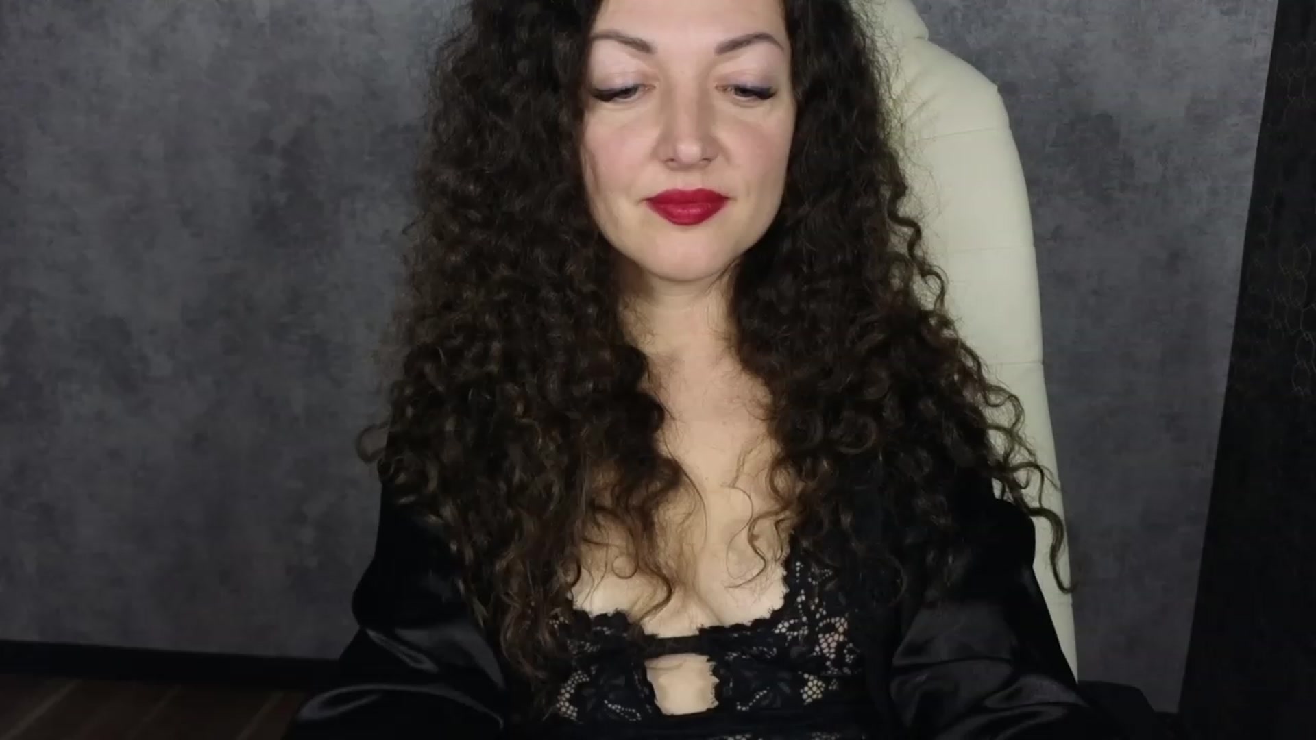 Gallery image thumbnail from Alenamoon's myfreecams stream on, 02/08/2024, 22:47 image 18 of 20