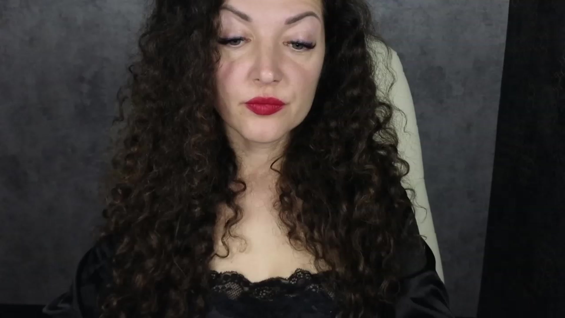 Gallery image thumbnail from Alenamoon's myfreecams stream on, 02/15/2024, 22:07 image 5 of 20