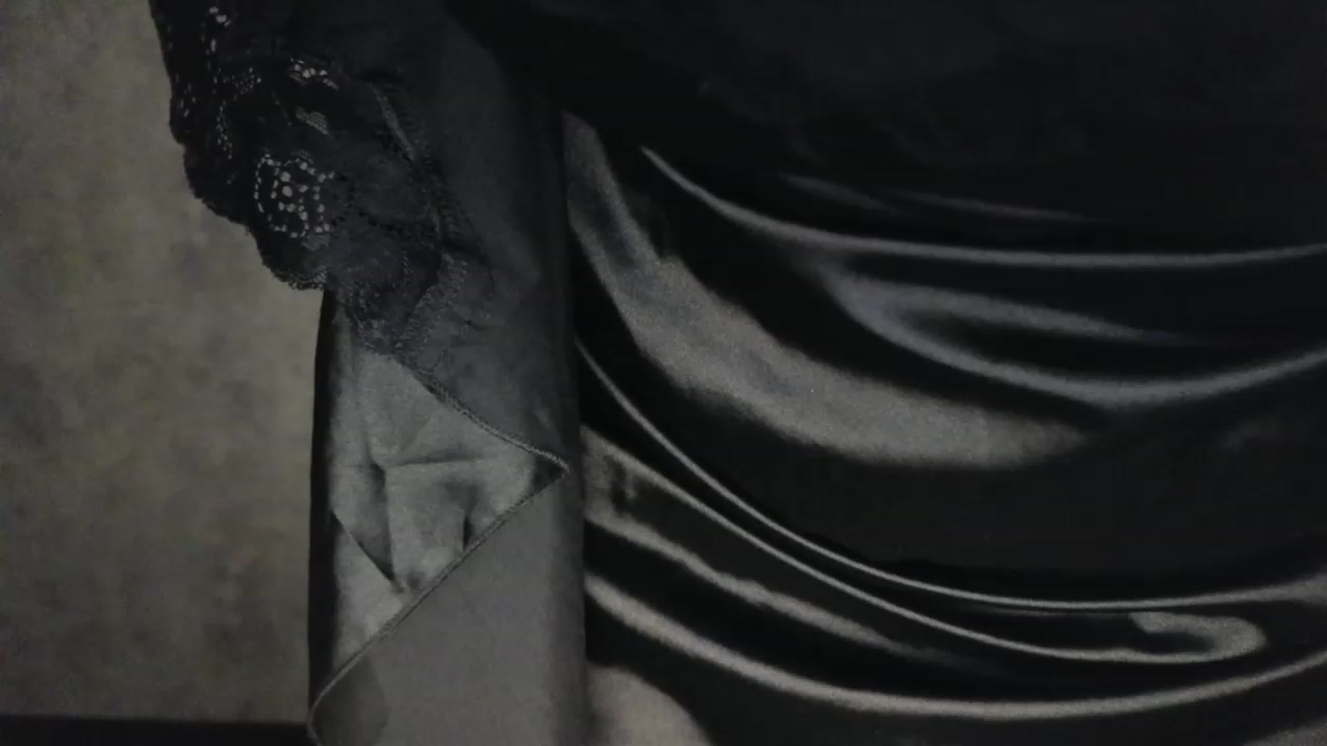 Gallery image thumbnail from Alenamoon's myfreecams stream on, 02/15/2024, 22:07 image 3 of 20