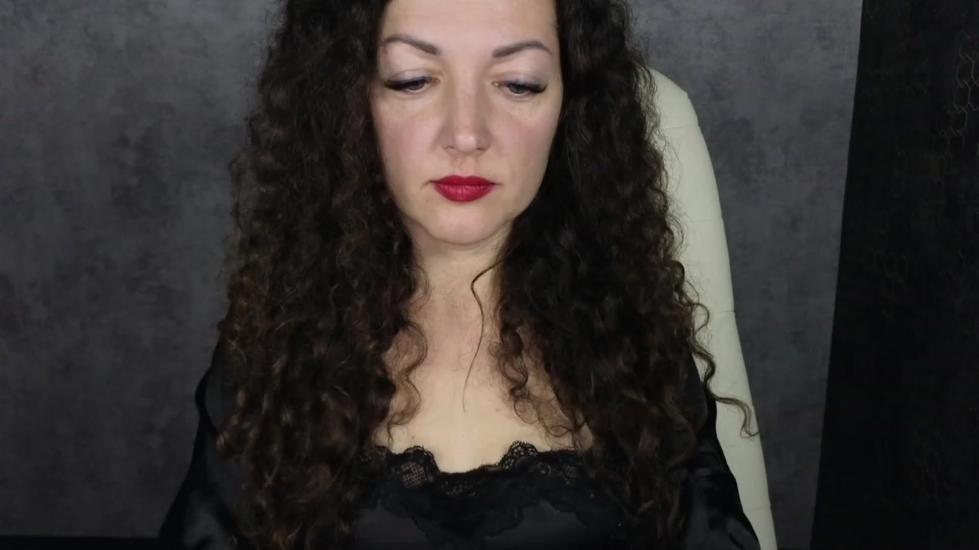 Gallery image thumbnail from Alenamoon's myfreecams stream on, 02/15/2024, 22:07 image 14 of 20