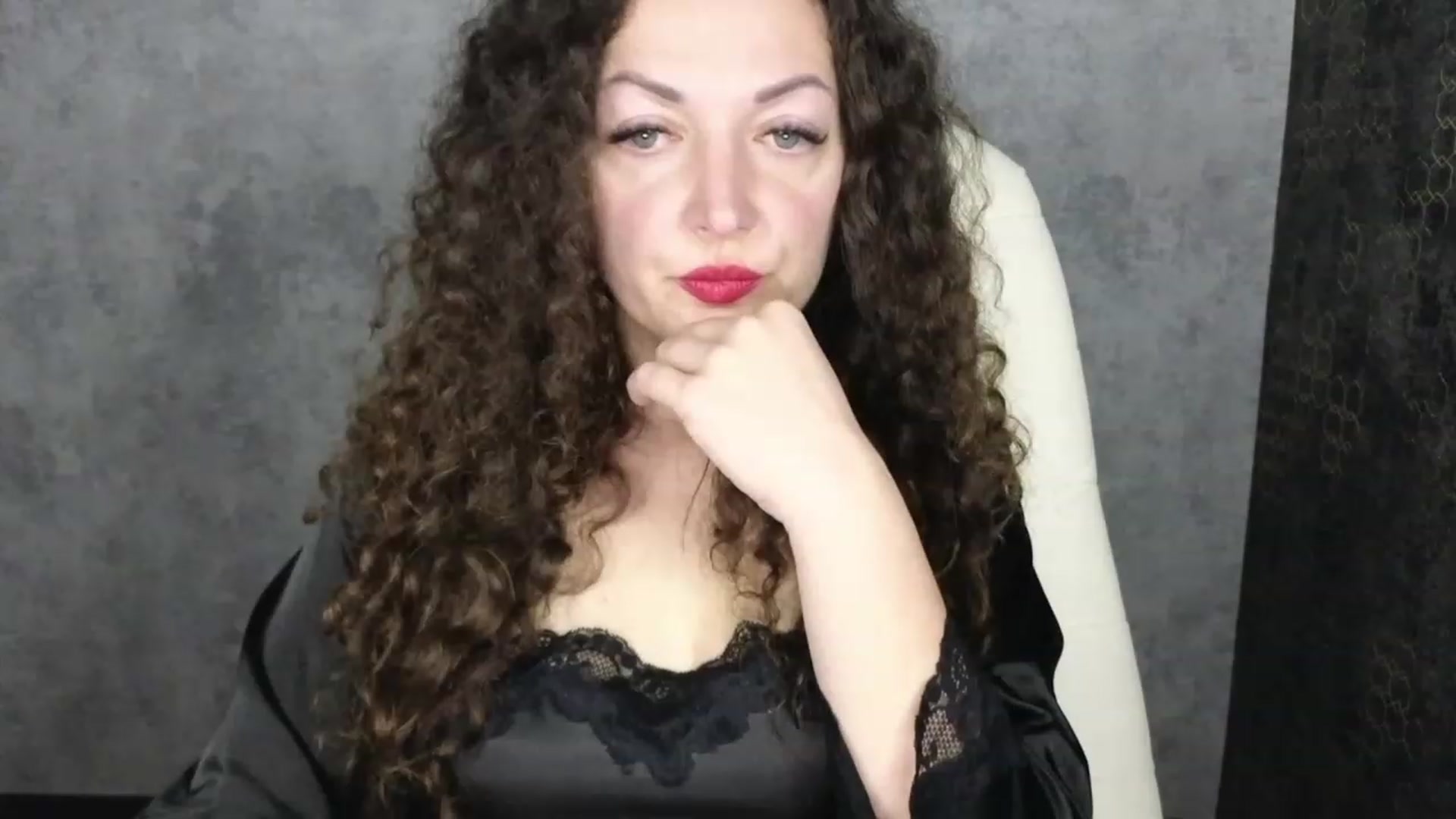 Gallery image thumbnail from Alenamoon's myfreecams stream on, 02/15/2024, 22:07 image 13 of 20