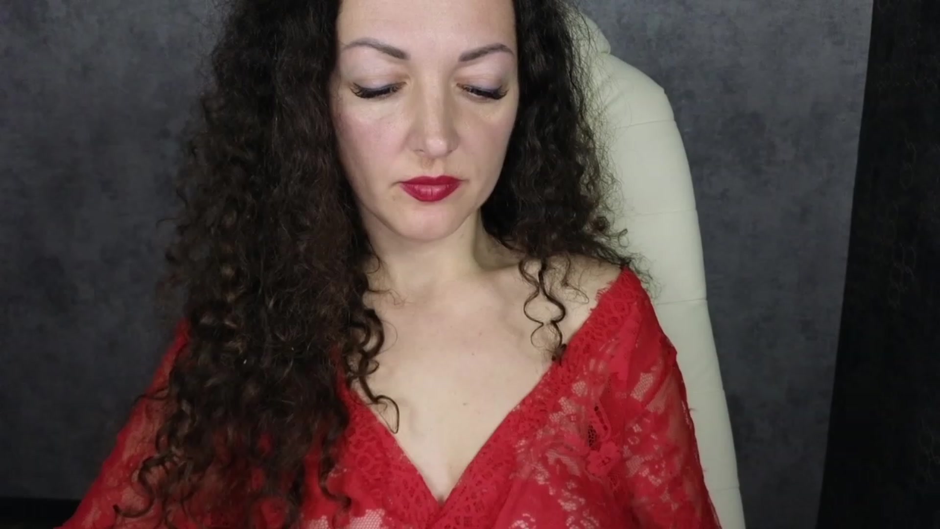 Gallery image thumbnail from Alenamoon's myfreecams stream on, 02/16/2024, 22:04 image 13 of 20