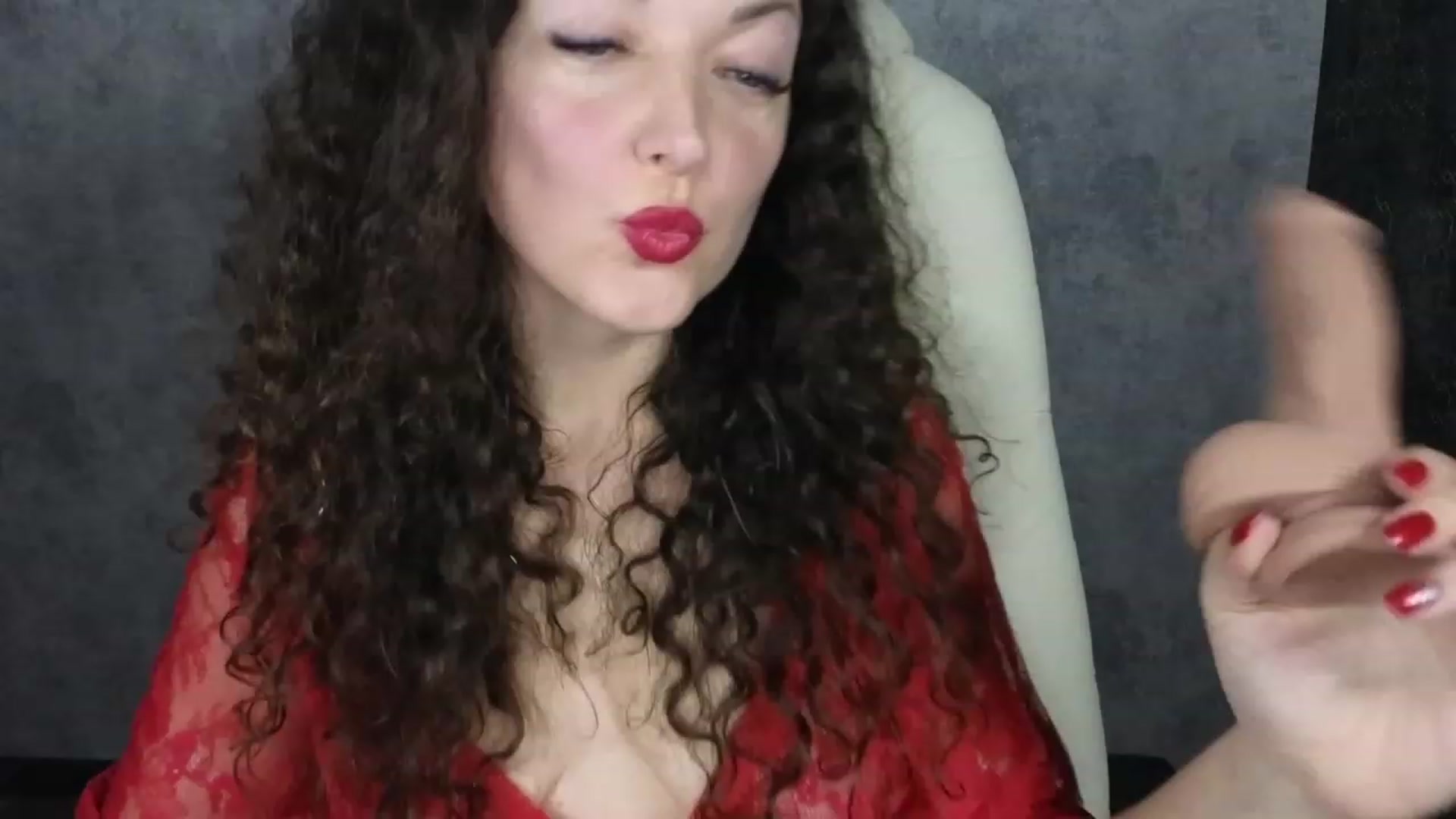 Gallery image thumbnail from Alenamoon's myfreecams stream on, 02/16/2024, 22:04 image 3 of 20