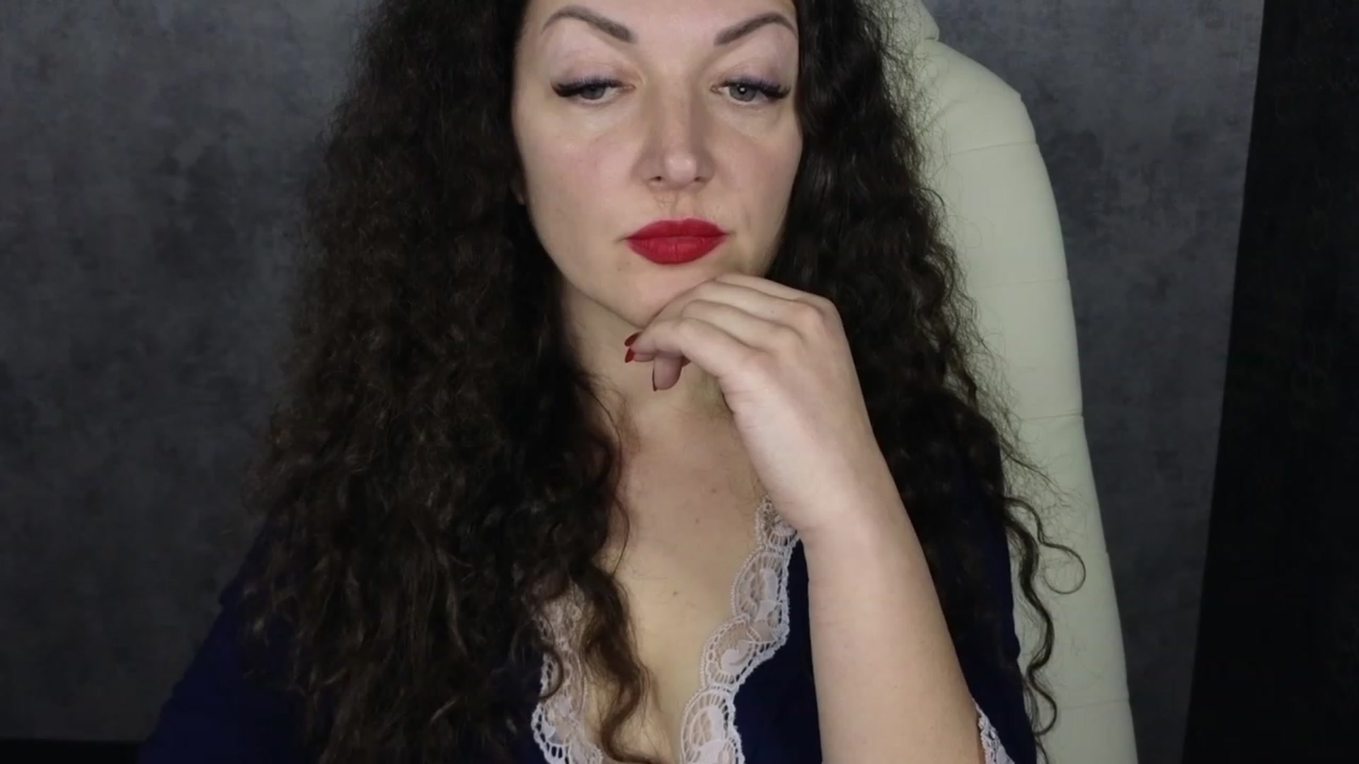 Gallery image thumbnail from Alenamoon's myfreecams stream on, 02/17/2024, 20:47 image 14 of 20