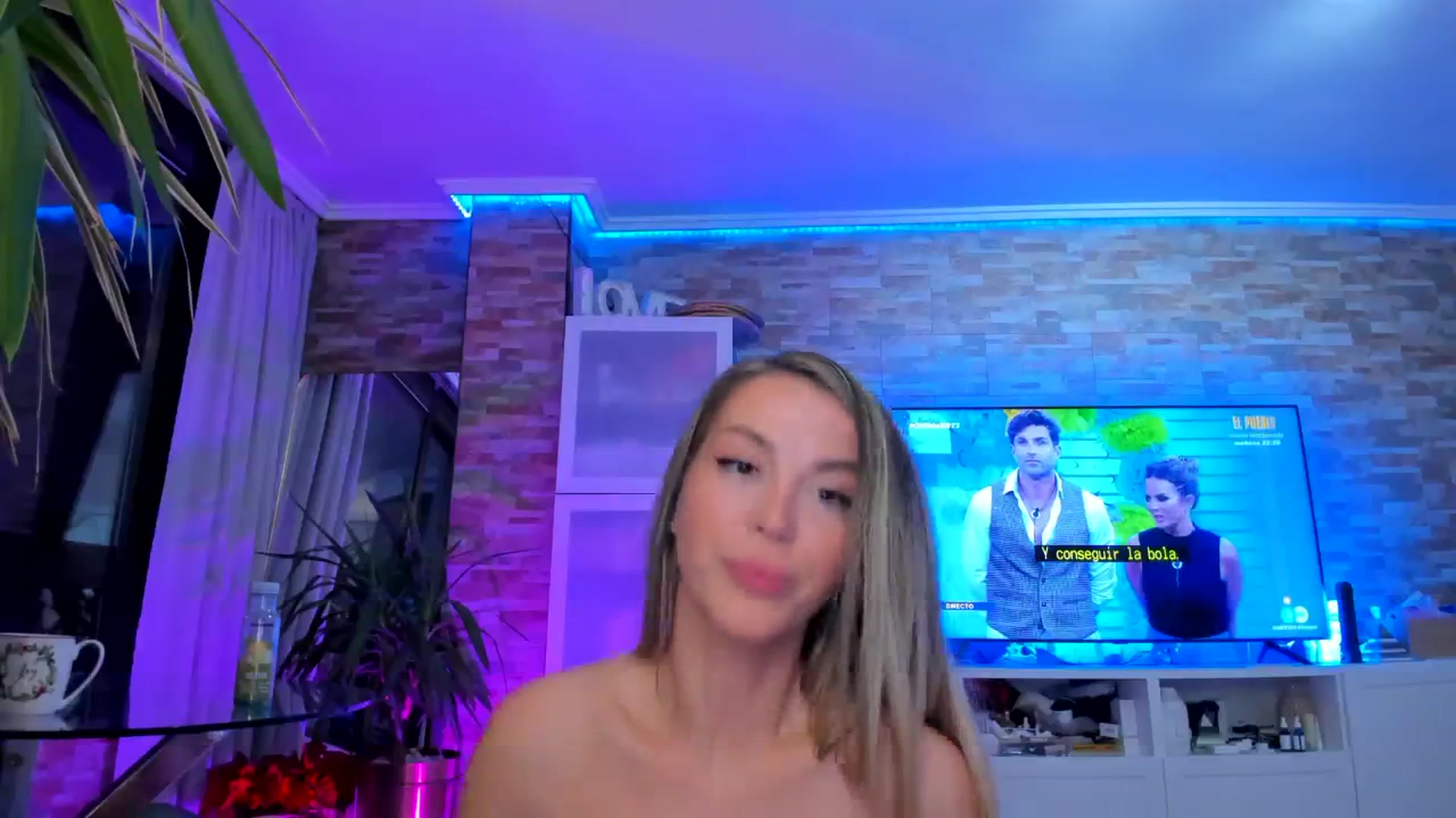 Gallery image thumbnail from Alesia_'s myfreecams stream on, 01/29/2024, 24:02 image 18 of 20