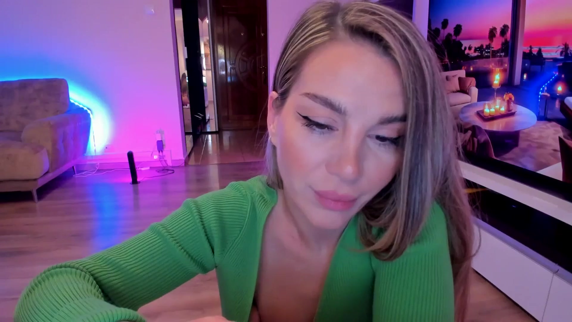 Gallery image thumbnail from Alesia_'s myfreecams stream on, 02/14/2024, 24:28 image 20 of 20
