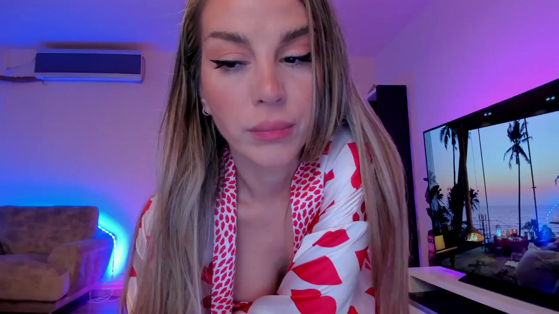 Gallery image thumbnail from Alesia_'s myfreecams stream on, 02/15/2024, 01:33 image 14 of 20