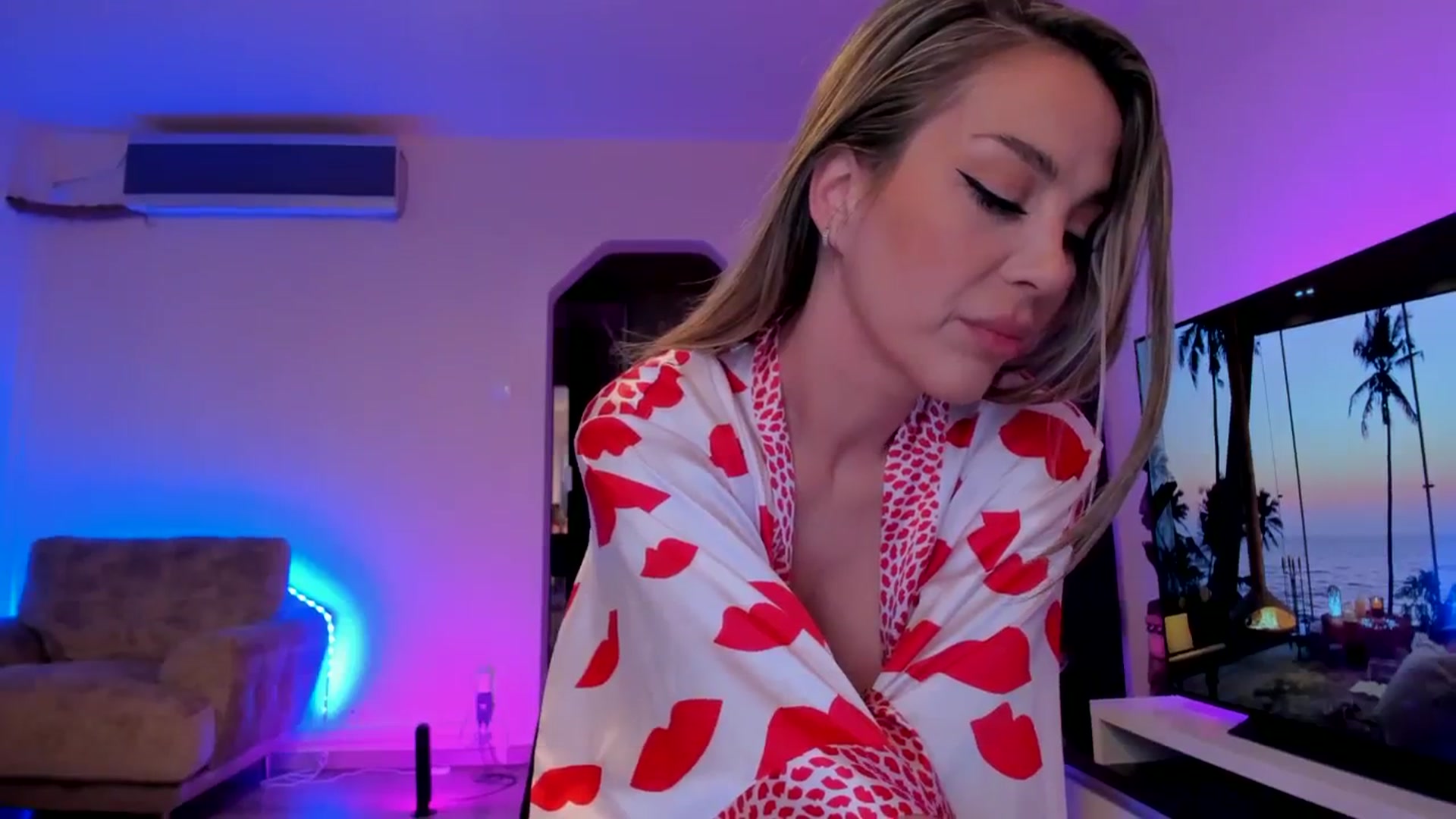 Gallery image thumbnail from Alesia_'s myfreecams stream on, 02/15/2024, 01:33 image 13 of 20
