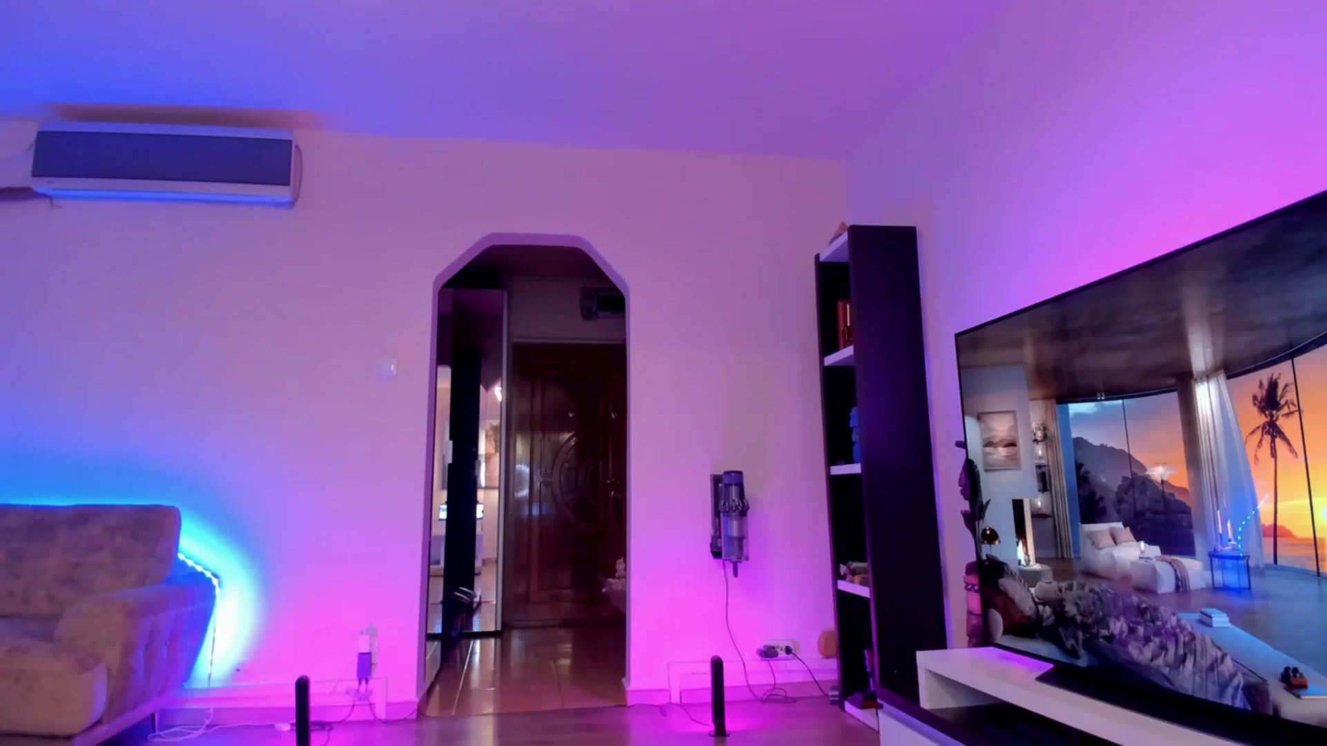 Gallery image thumbnail from Alesia_'s myfreecams stream on, 02/23/2024, 01:11 image 2 of 20