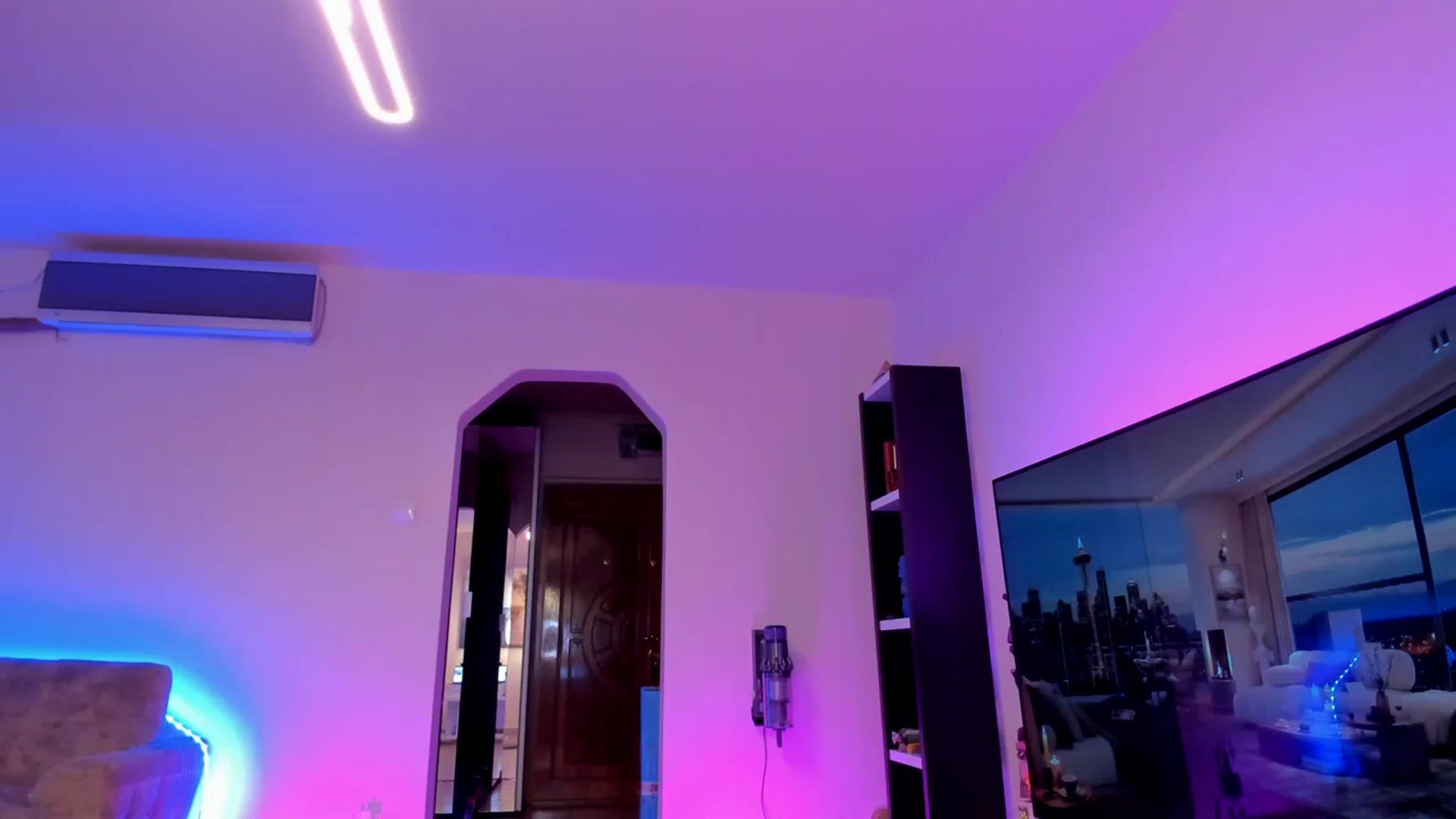 Gallery image thumbnail from Alesia_'s myfreecams stream on, 03/02/2024, 23:04 image 9 of 20