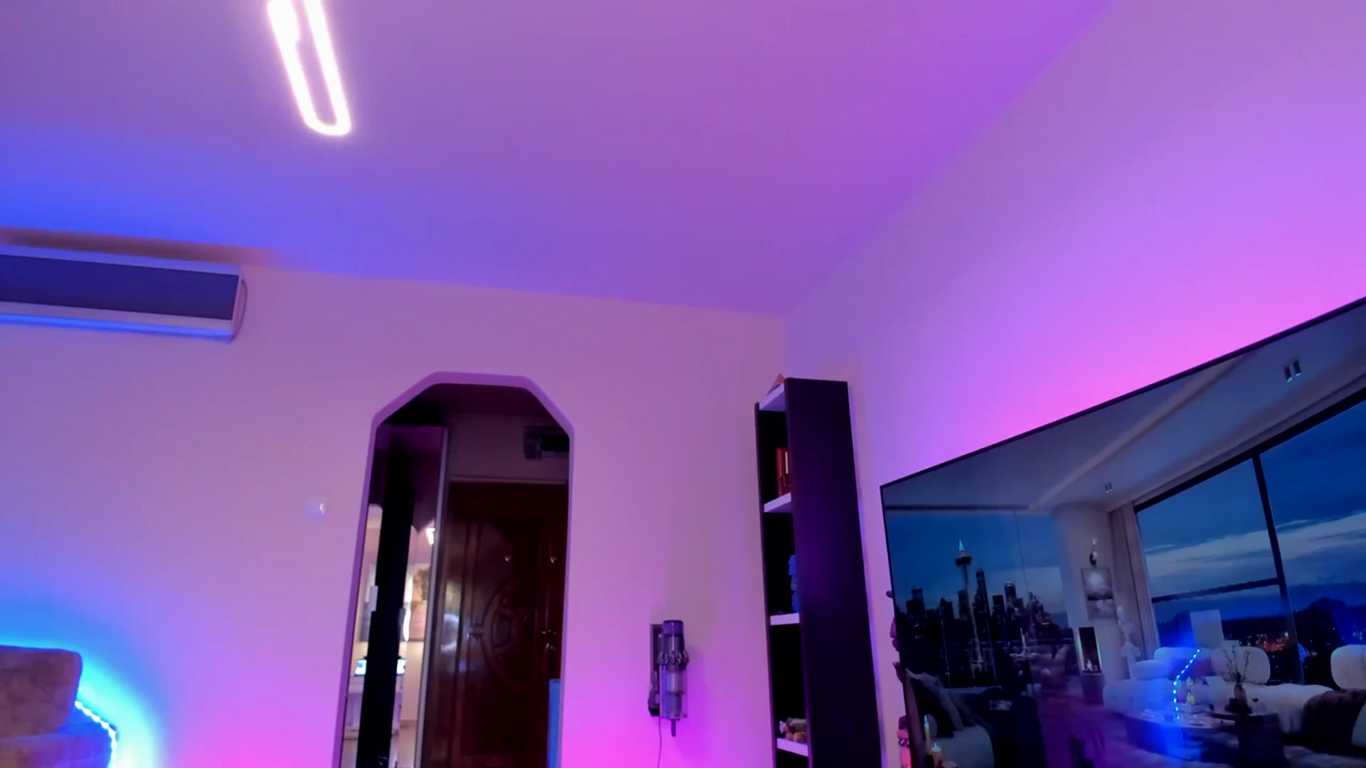 Gallery image thumbnail from Alesia_'s myfreecams stream on, 03/03/2024, 23:58 image 18 of 20