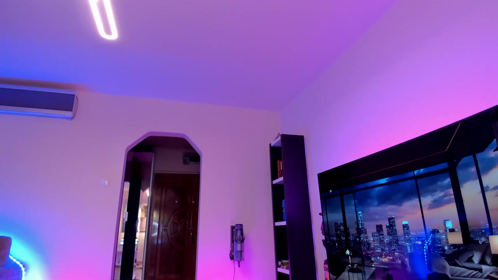 Gallery image thumbnail from Alesia_'s myfreecams stream on, 03/08/2024, 24:03 image 9 of 20