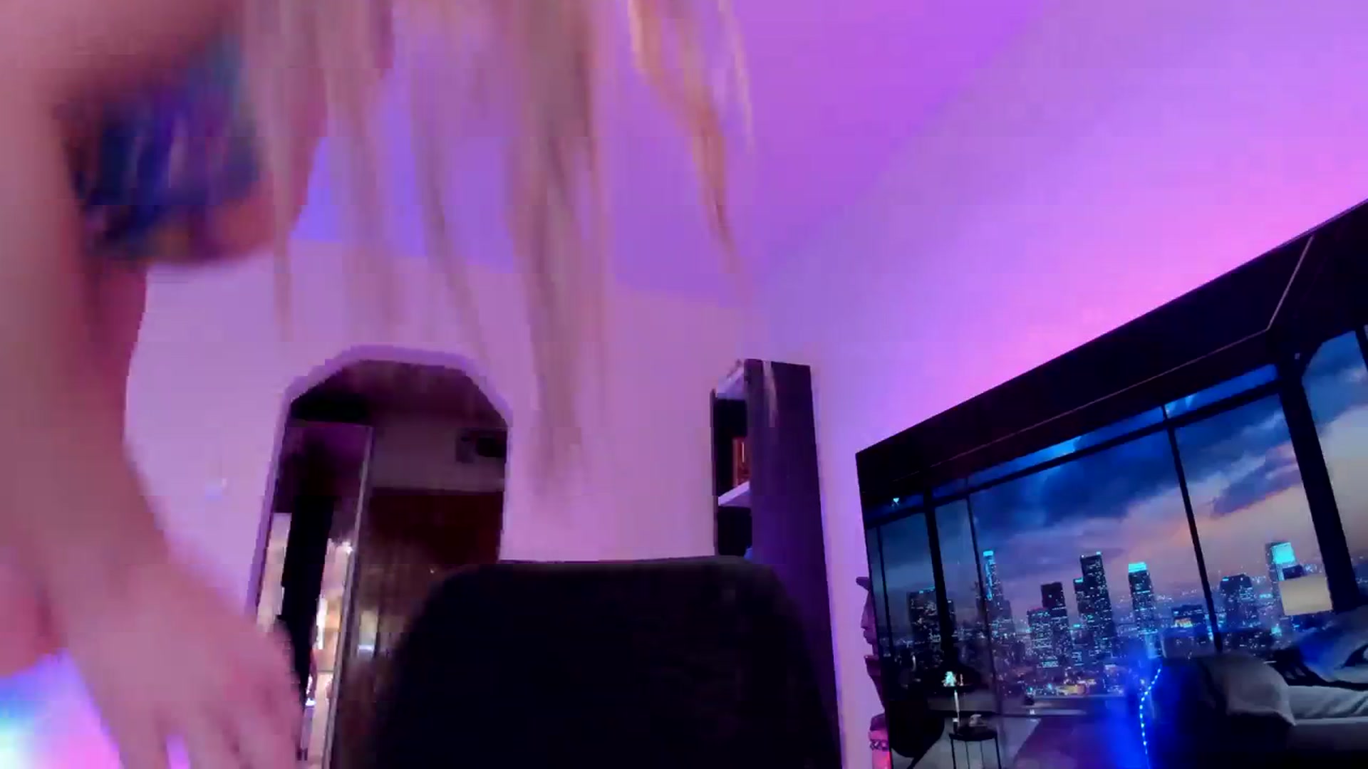 Gallery image thumbnail from Alesia_'s myfreecams stream on, 03/08/2024, 24:03 image 13 of 20