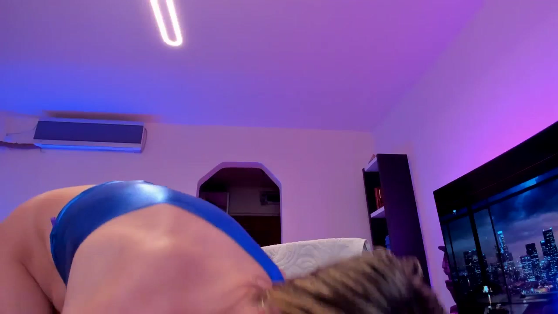 Gallery image thumbnail from Alesia_'s myfreecams stream on, 03/09/2024, 24:02 image 9 of 20