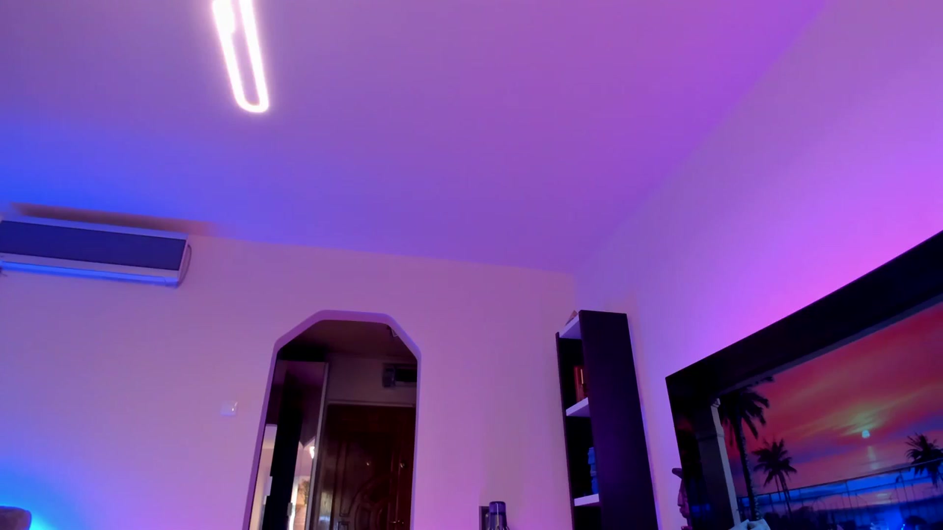 Gallery image thumbnail from Alesia_'s myfreecams stream on, 03/21/2024, 24:06 image 5 of 20