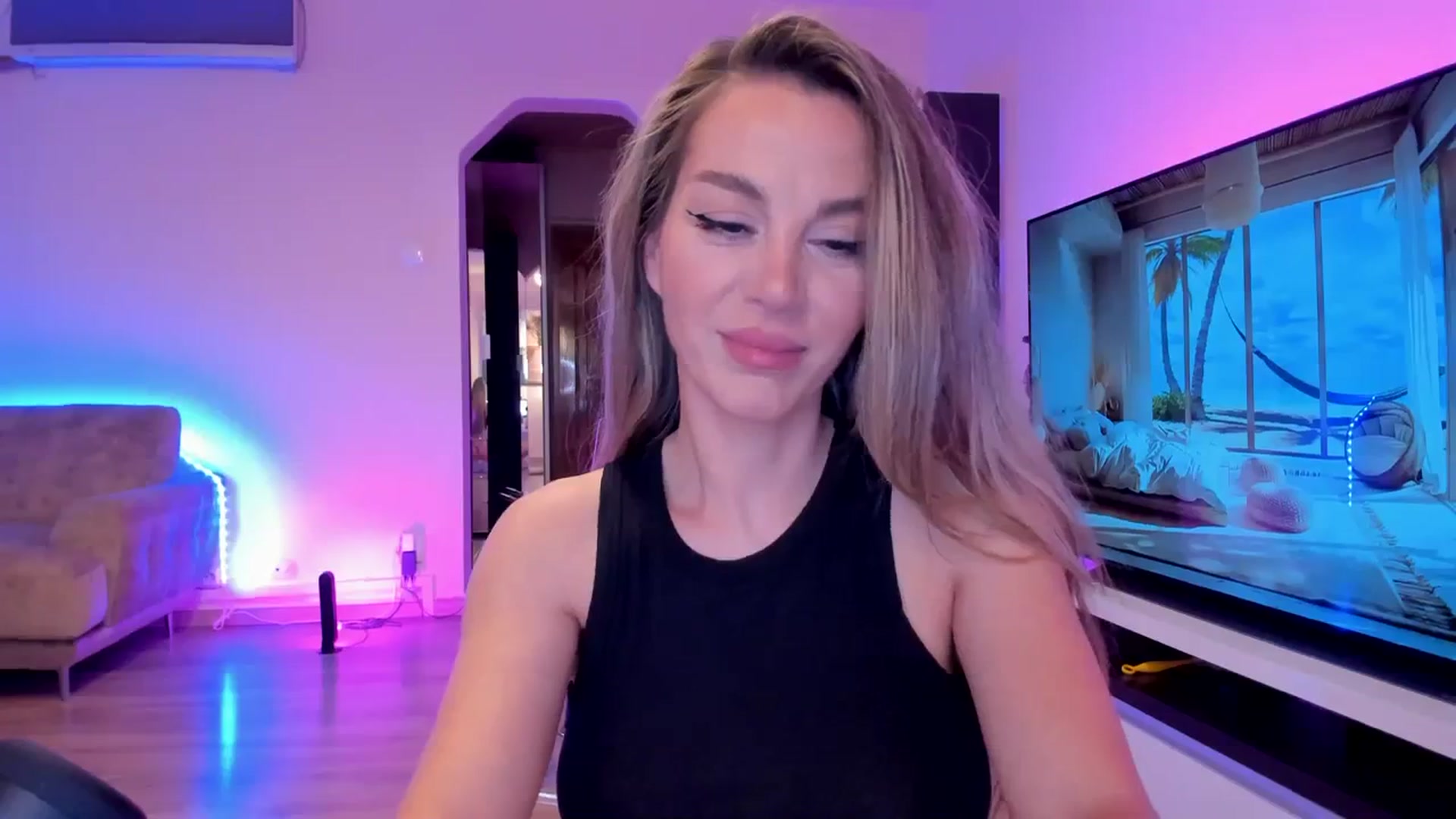 Gallery image thumbnail from Alesia_'s myfreecams stream on, 03/24/2024, 23:37 image 11 of 20
