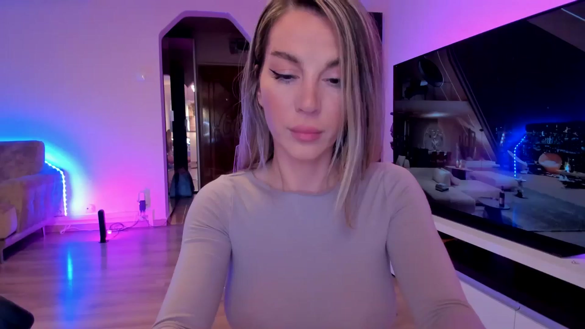Gallery image thumbnail from Alesia_'s myfreecams stream on, 03/26/2024, 23:46 image 20 of 20