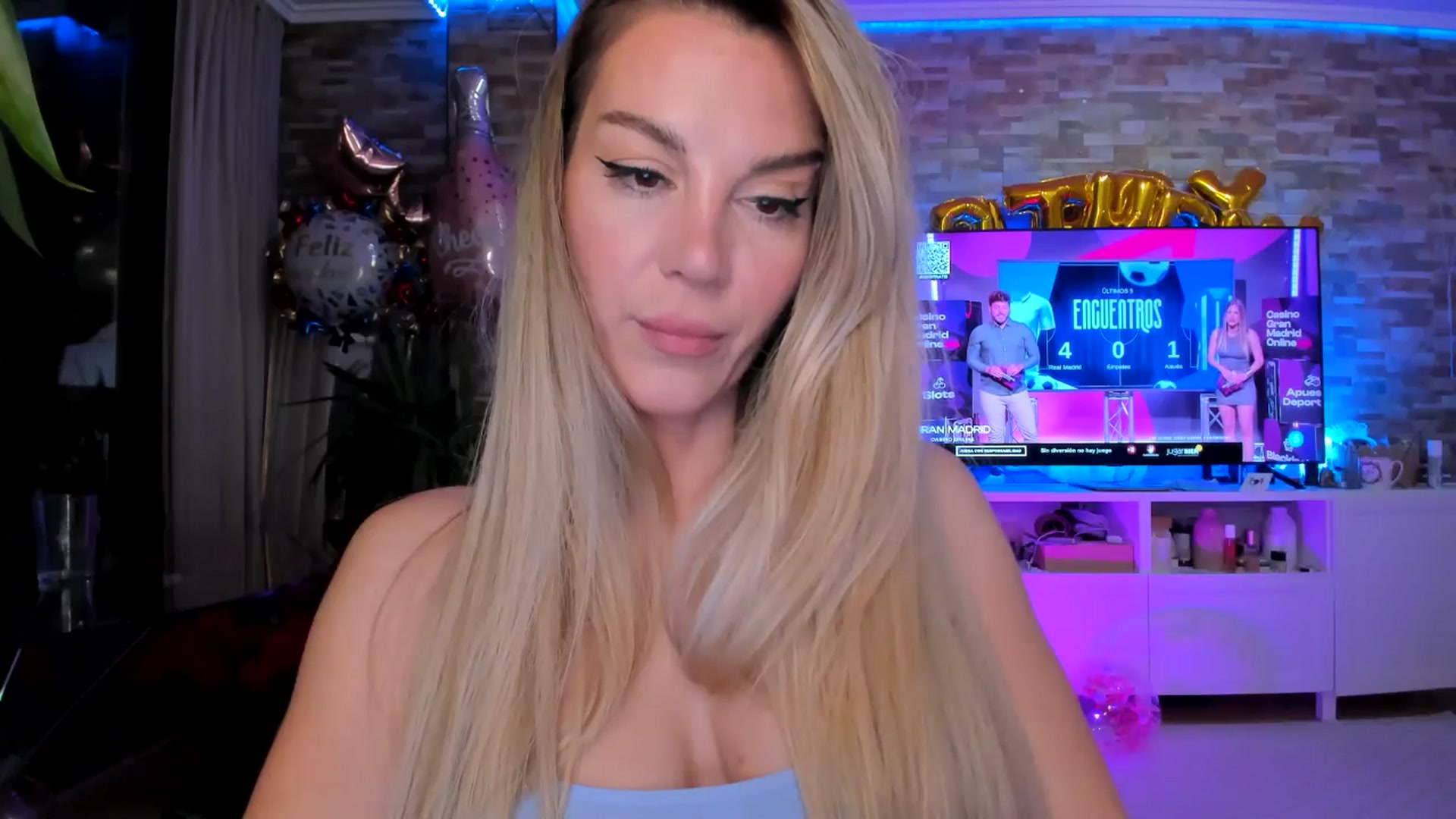 Gallery image thumbnail from Alesia_'s myfreecams stream on, 05/14/2024, 24:33 image 20 of 20