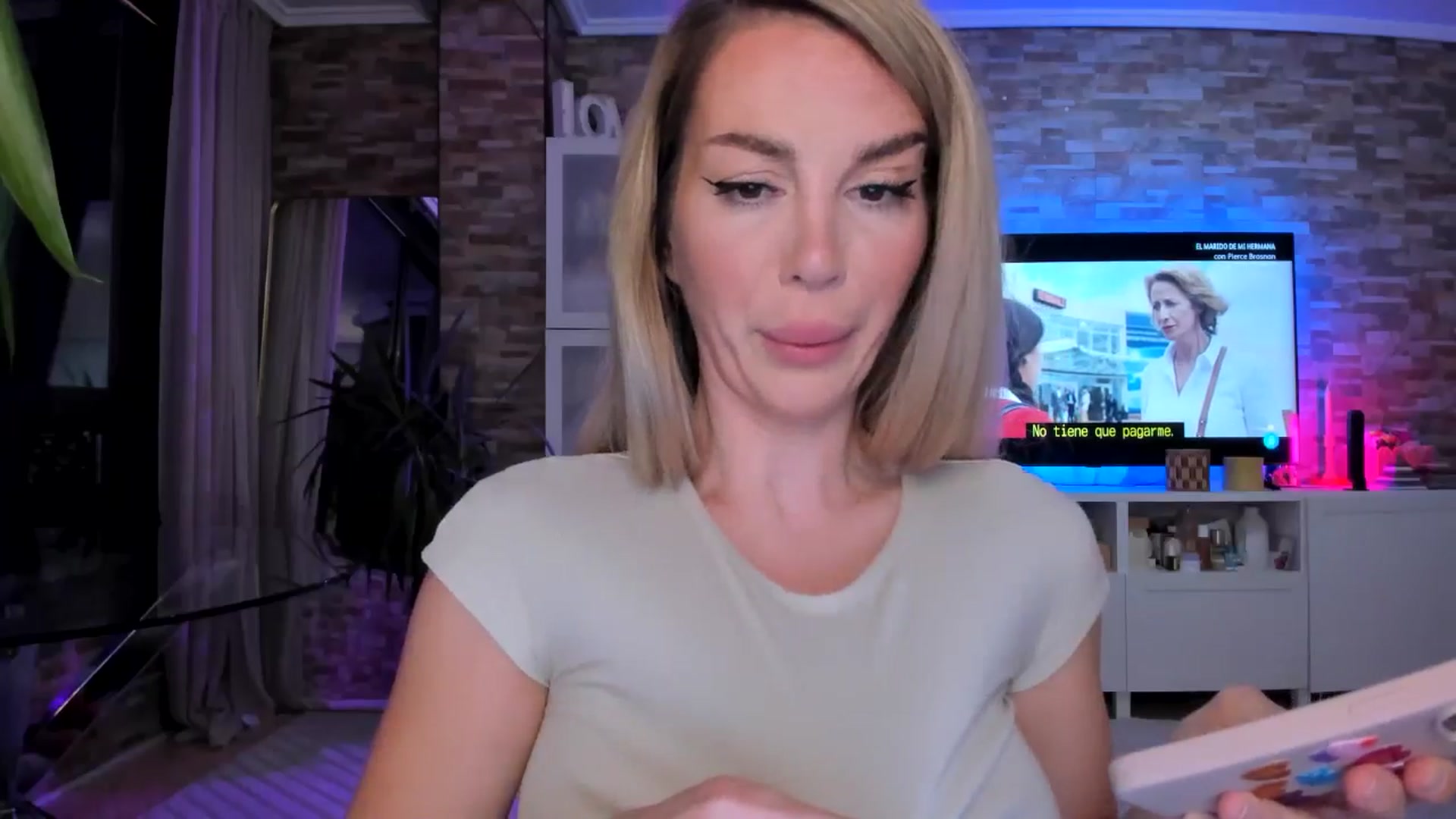 Gallery image thumbnail from Alesia_'s myfreecams stream on, 05/25/2024, 22:34 image 7 of 20