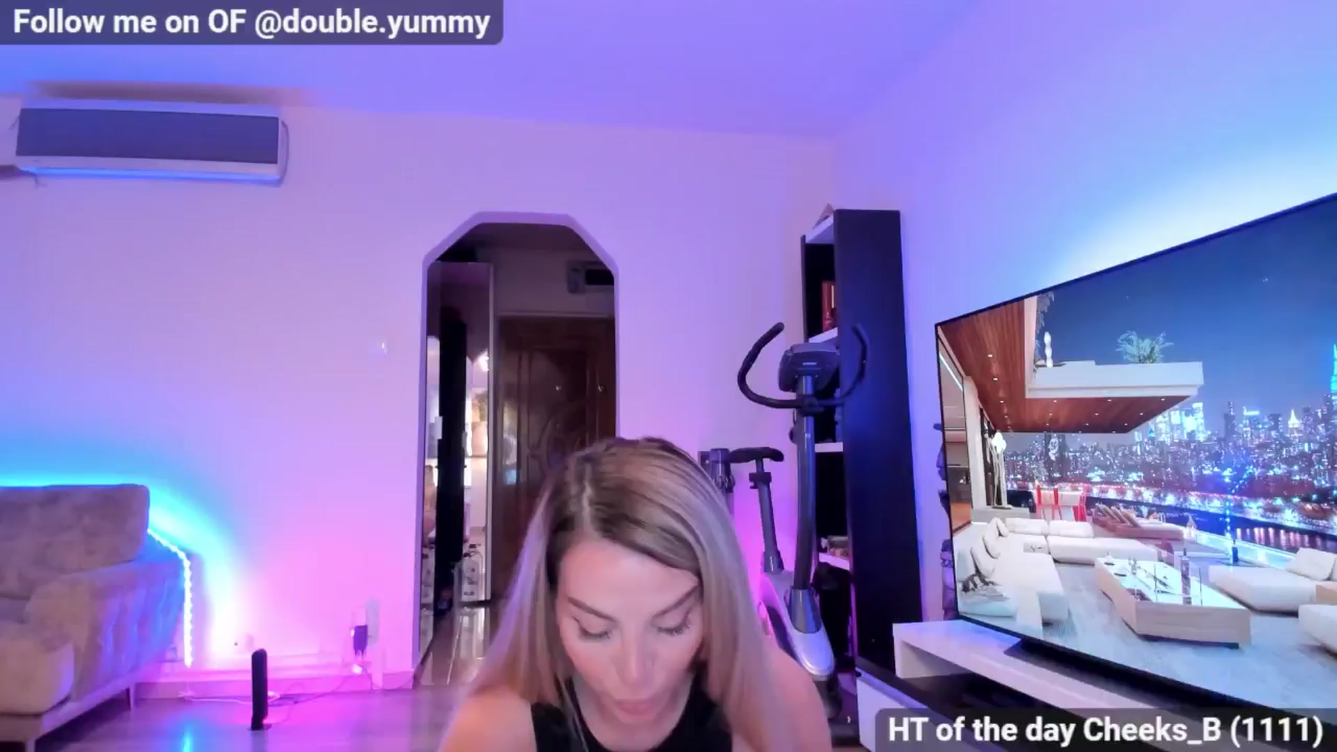 Gallery image thumbnail from Alesia_'s myfreecams stream on, 06/08/2024, 22:03 image 19 of 20