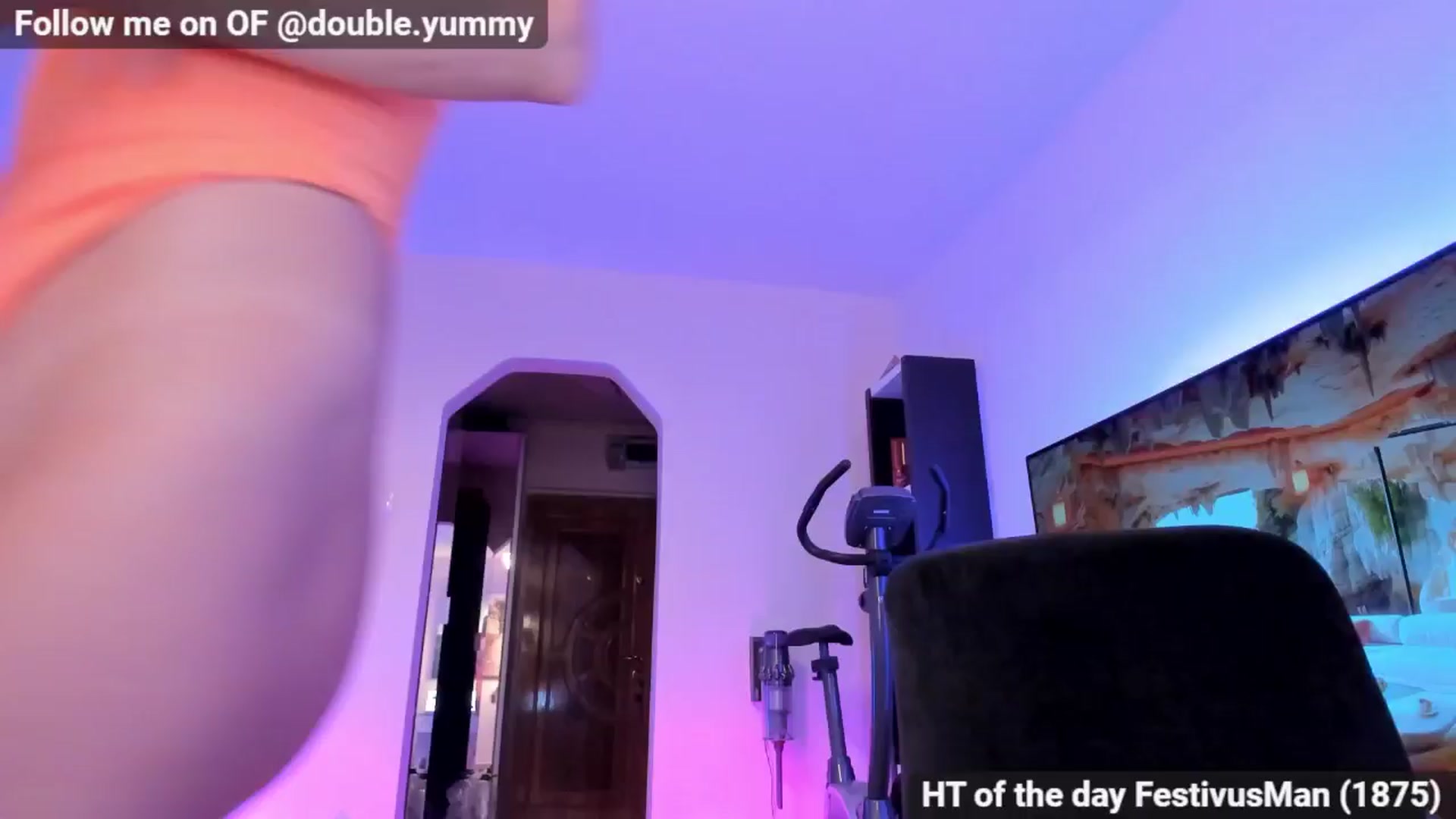 Gallery image thumbnail from Alesia_'s myfreecams stream on, 06/10/2024, 01:08 image 12 of 20