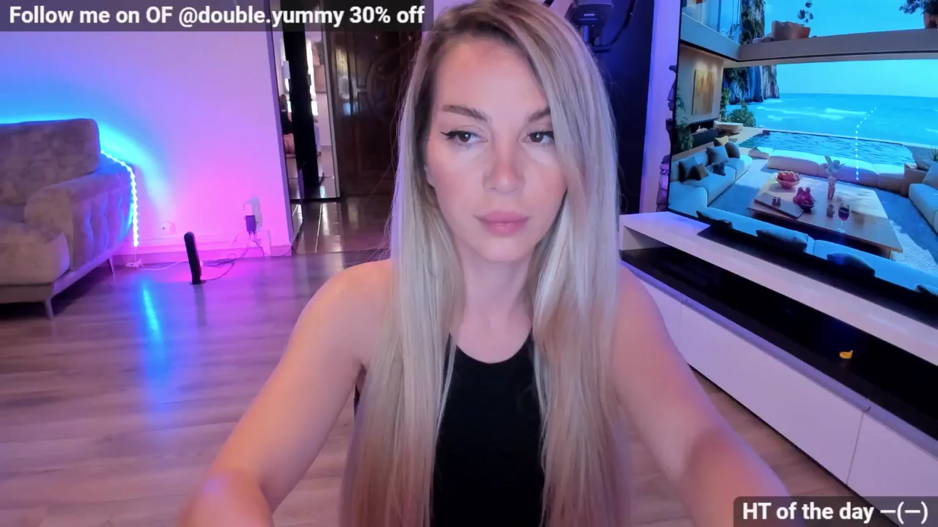 Gallery image thumbnail from Alesia_'s myfreecams stream on, 06/19/2024, 24:10 image 1 of 20